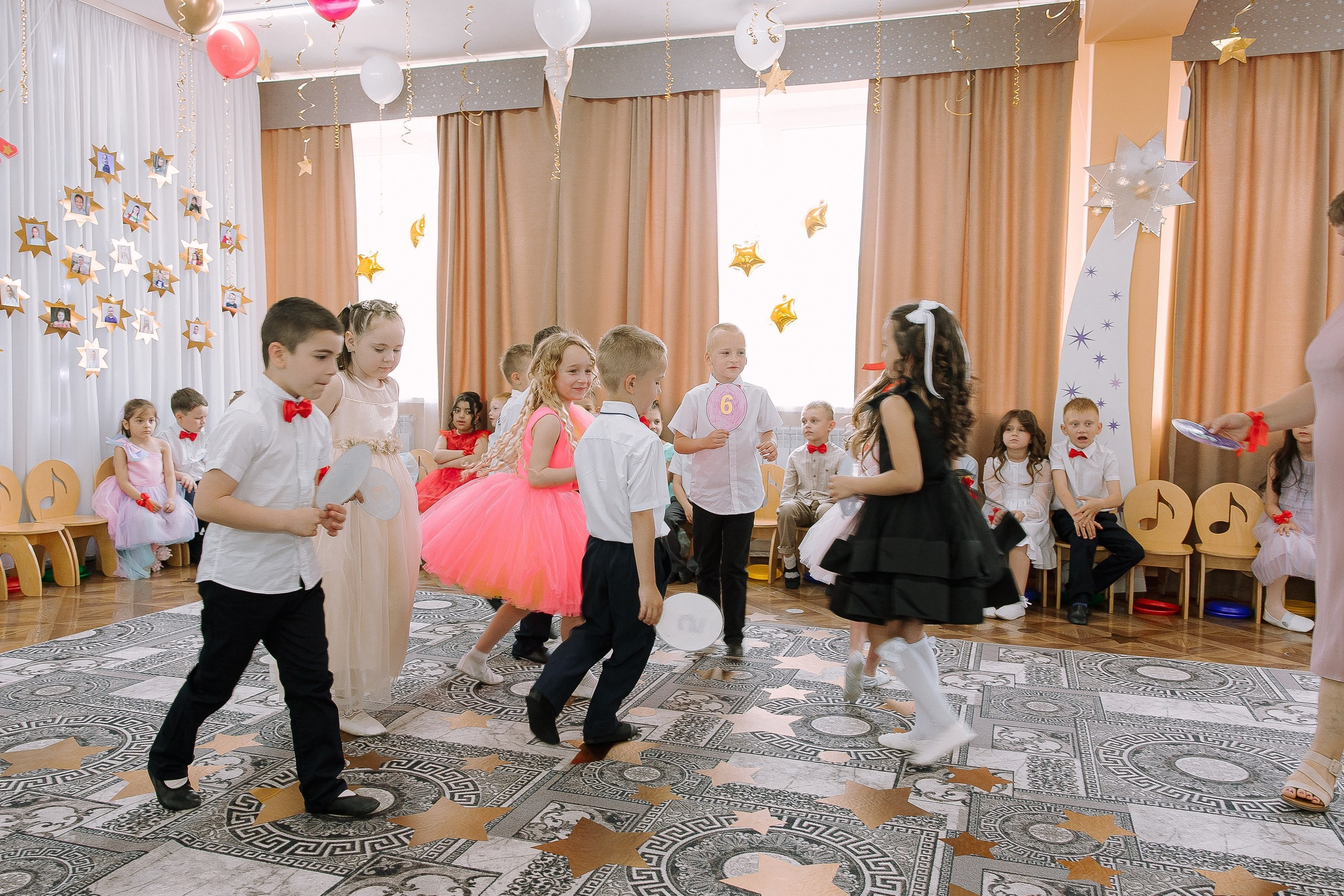 Выпускной в ДС 26. Выпускные альбомы Натальи Бутко: Новороссийск, Анапа, Геленджик