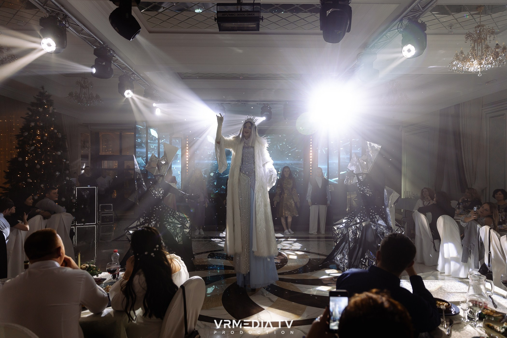 Новогодний вечер в ресторане «Лазурный Берег»