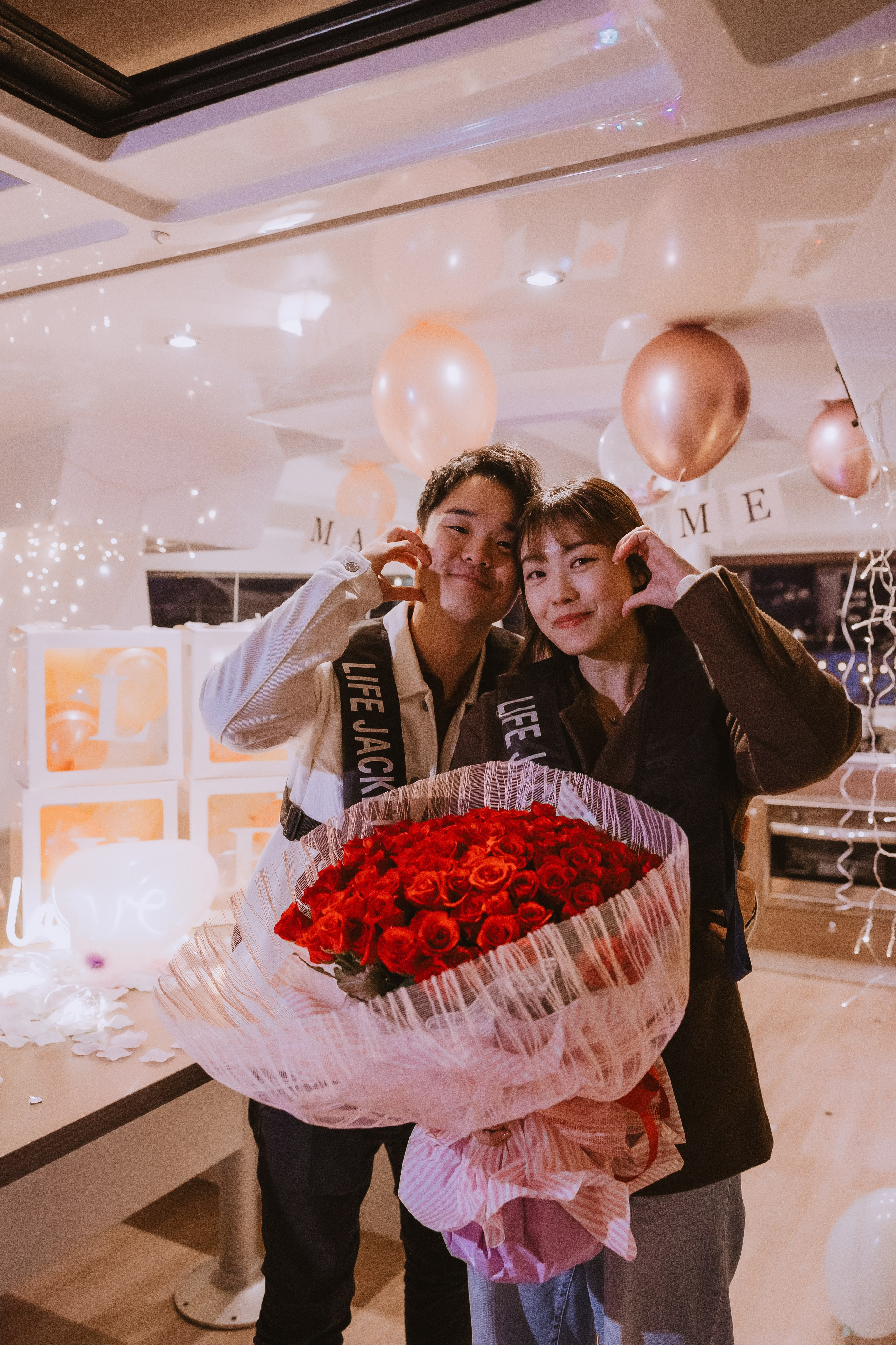 Предложение руки и сердца на яхте во время вечерней прогулке в Пусане. ВАШ ФОТОГРАФ В ПУСАНЕ (Южная Корея) Александра Ануфрий