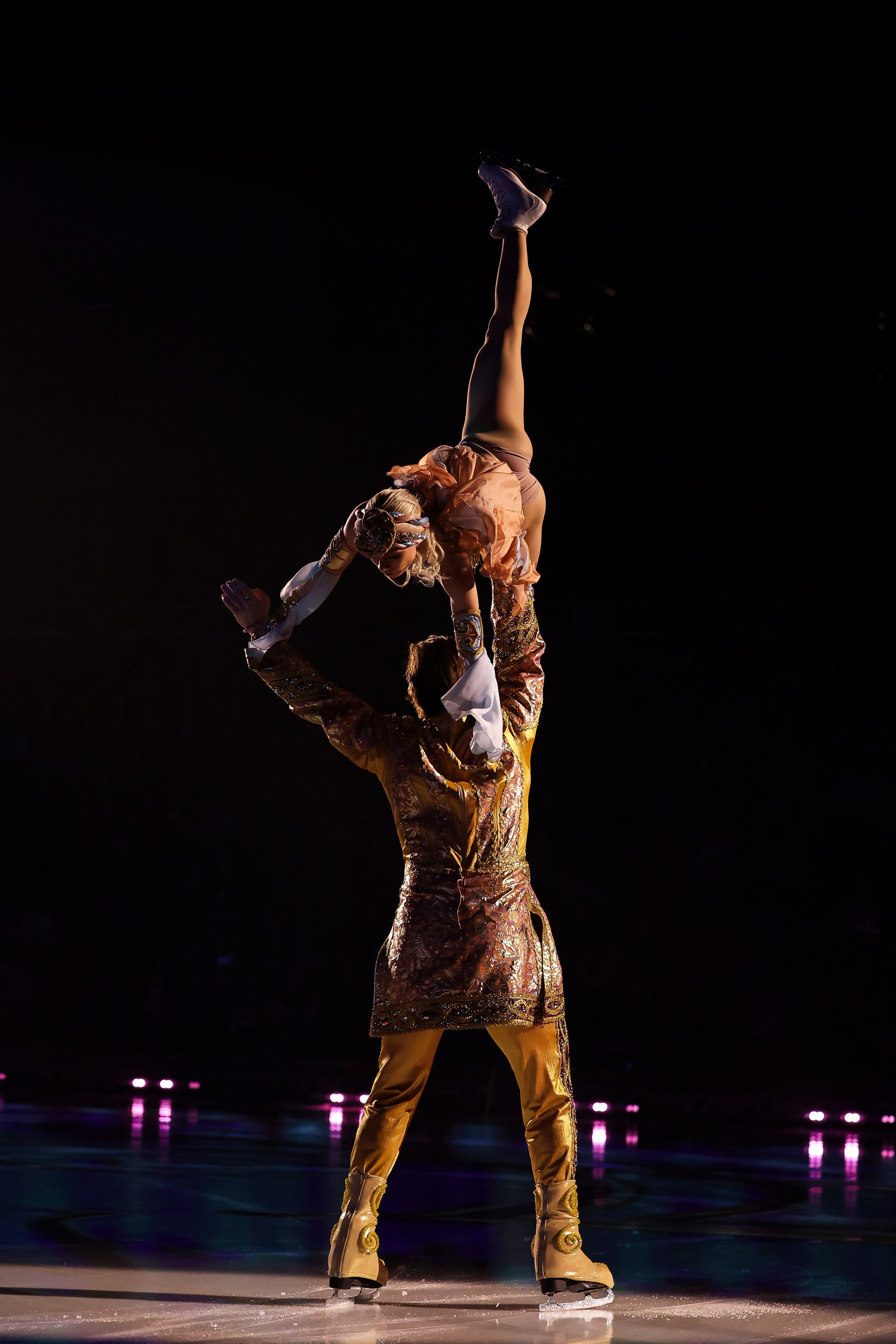 «История любви Шахеризады» шоу на льду 03.01.2024. Спортивный и репортажный фотограф Антон Тереханов