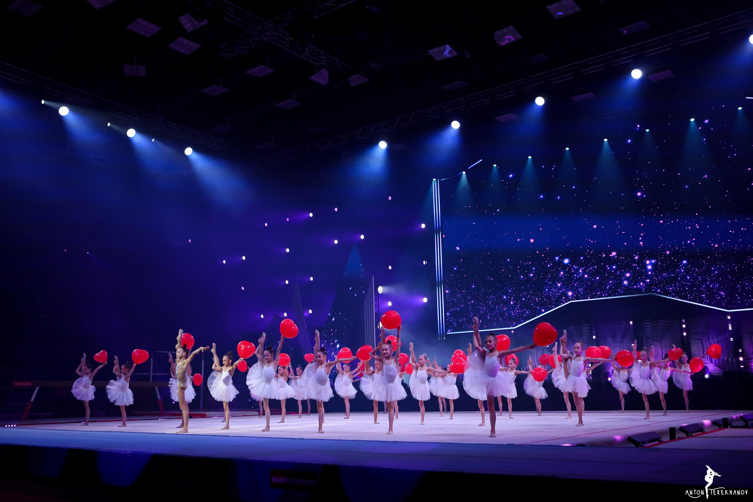 «Восхождение» шоу Светланы Хоркиной 28-29.05.2022. Спортивный и репортажный фотограф Антон Тереханов