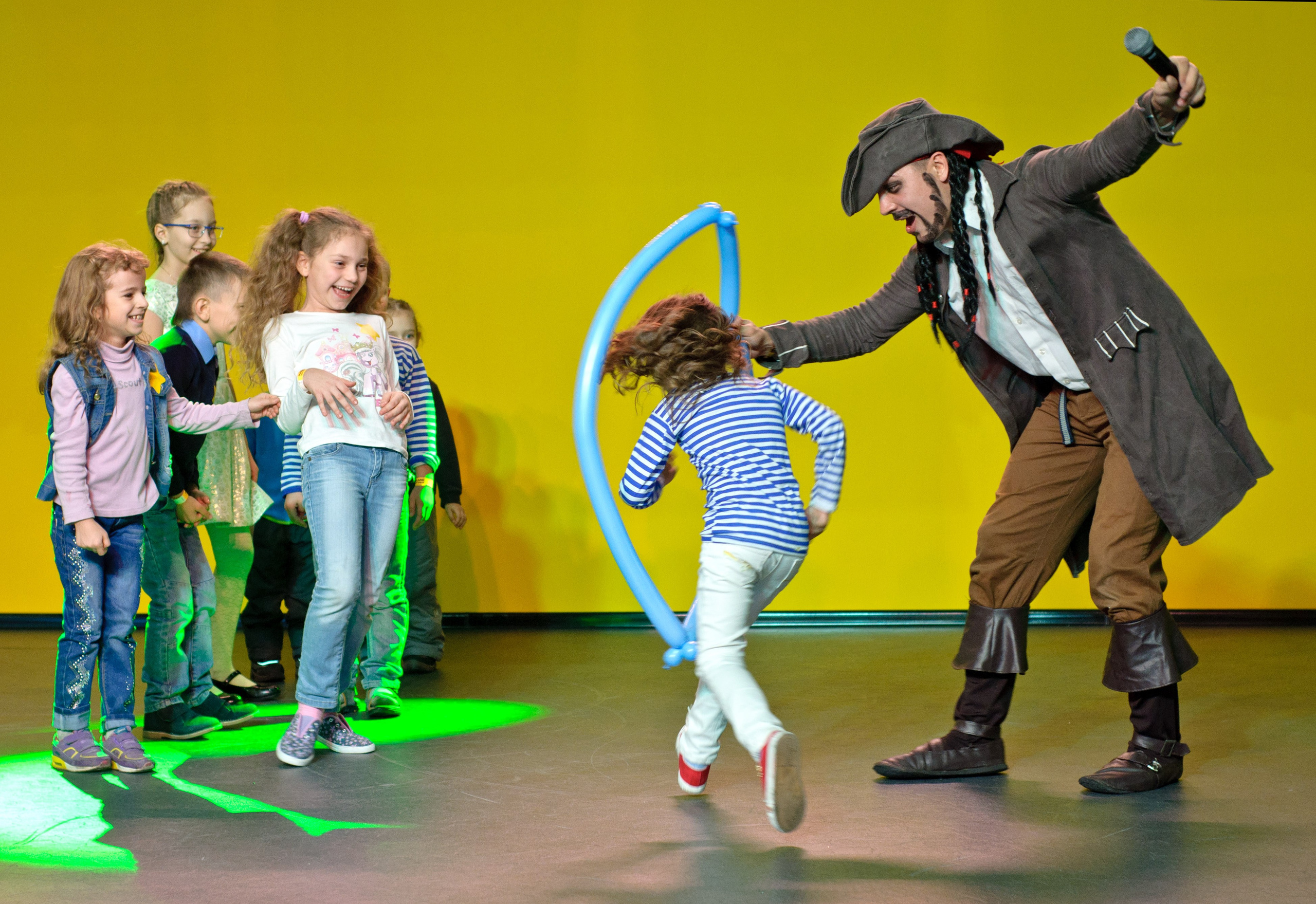 ДЕТСКИЙ РЕПОРТАЖ. Приветствую! Меня зовут Александра, я занимаюсь репортажной и предметной съемкой в Красноярске