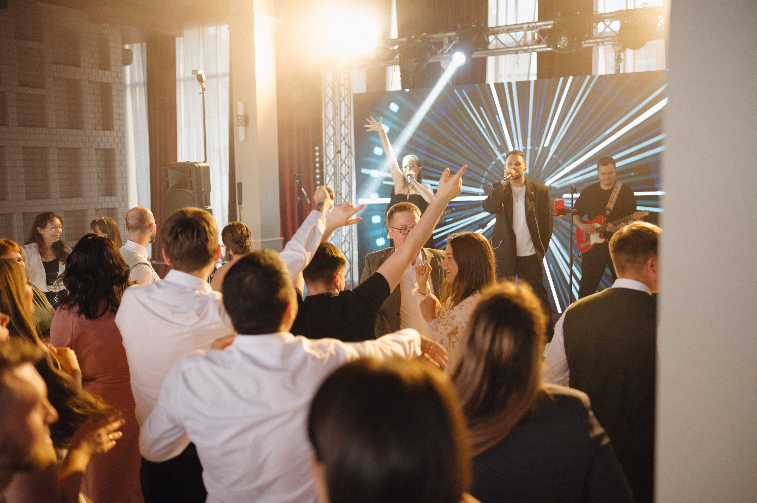 Елизавета и Роман. Репортажный и свадебный фотограф в Сургуте