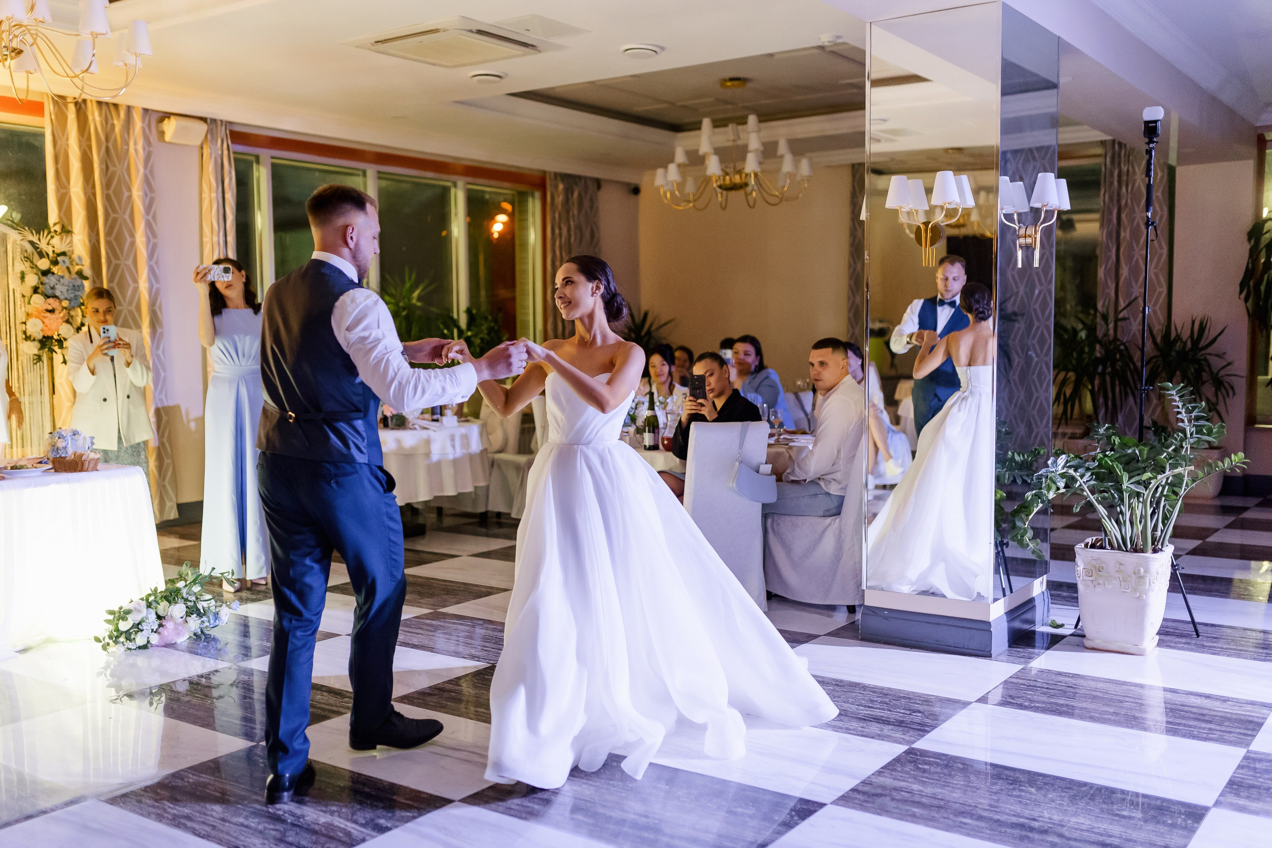 Данил и Екатерина. Sopka. Выездная регистрация. Свадебный фотограф в Хабаровске