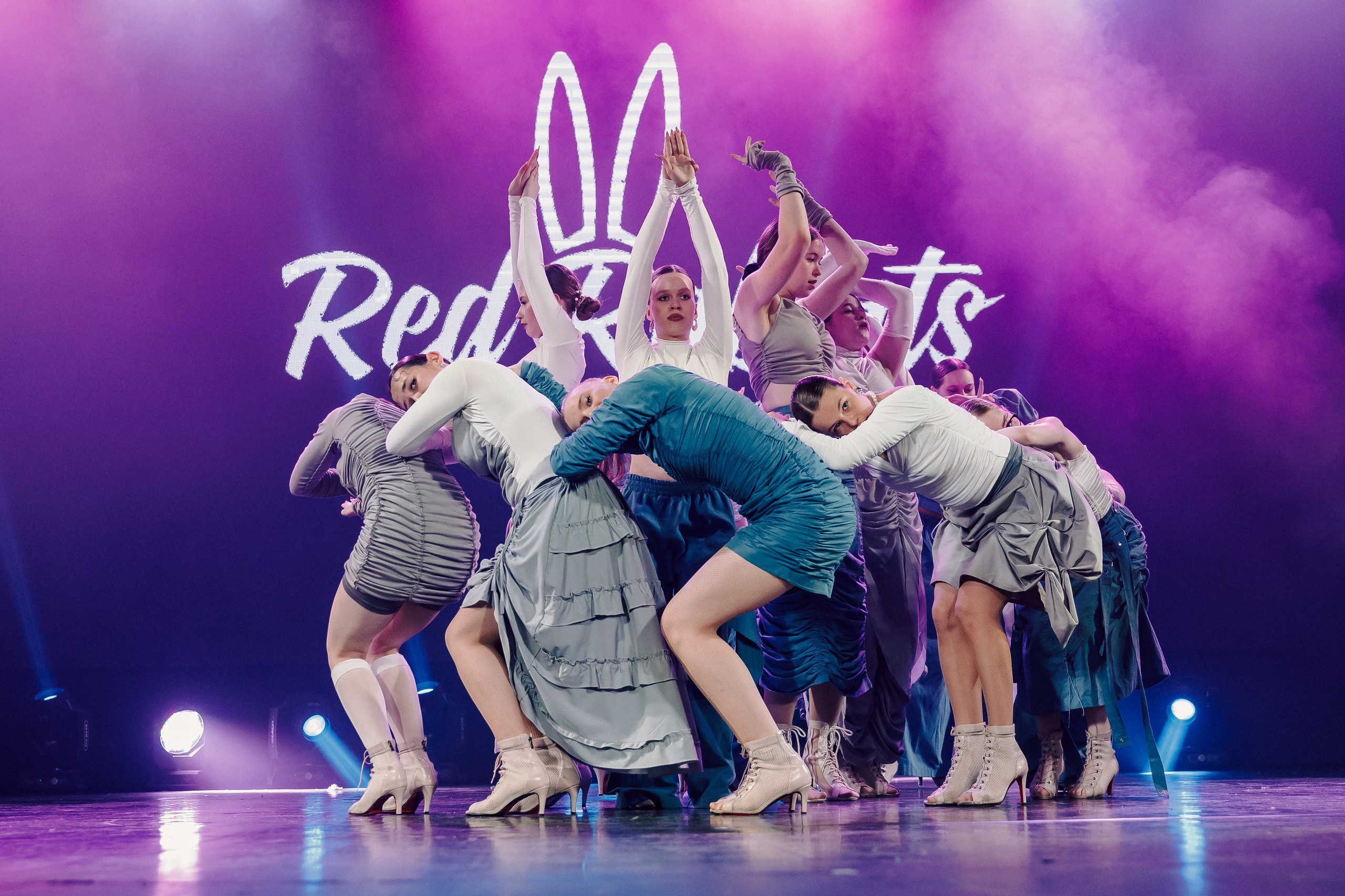 Отчётный концерт танцевальной школы «Red Rabbits» 2025. Лёшка Варзегов — фотограф