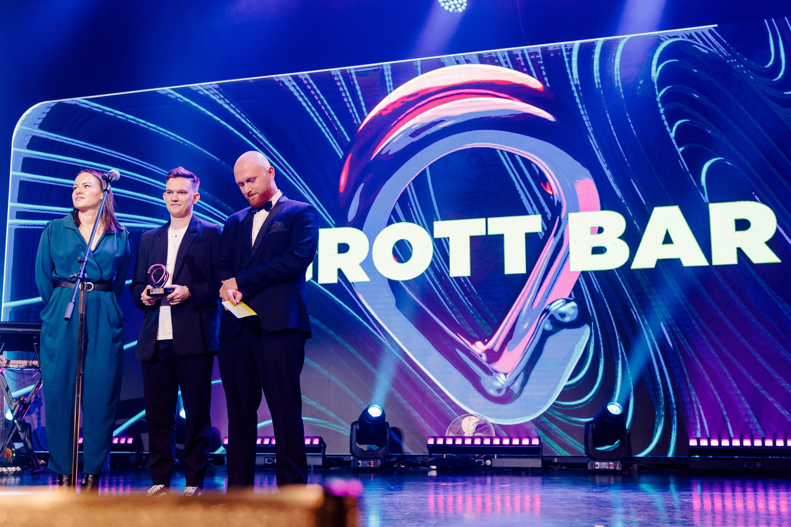 Народная премия Е1 2023. Лёшка Варзегов — фотограф