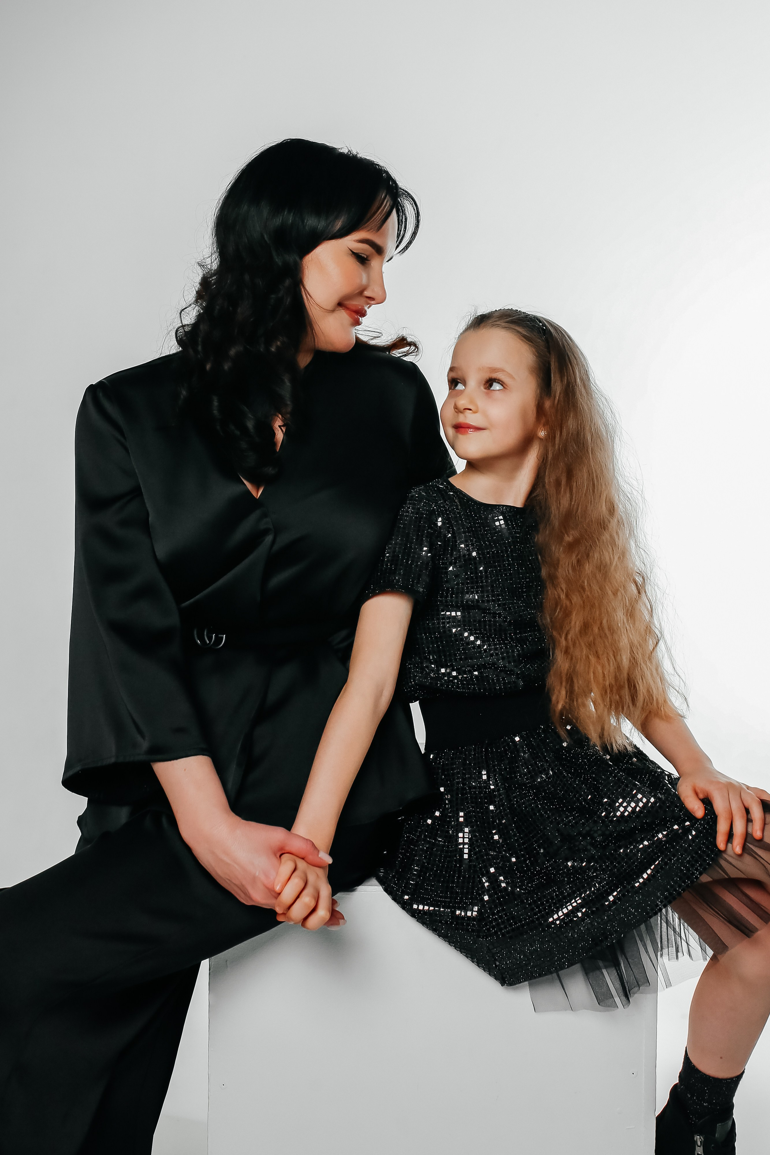 Оля и Анюта