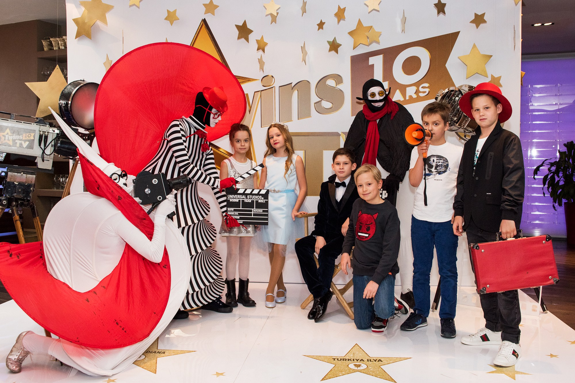 Детский праздник. Anzhina1.wfolio.pro