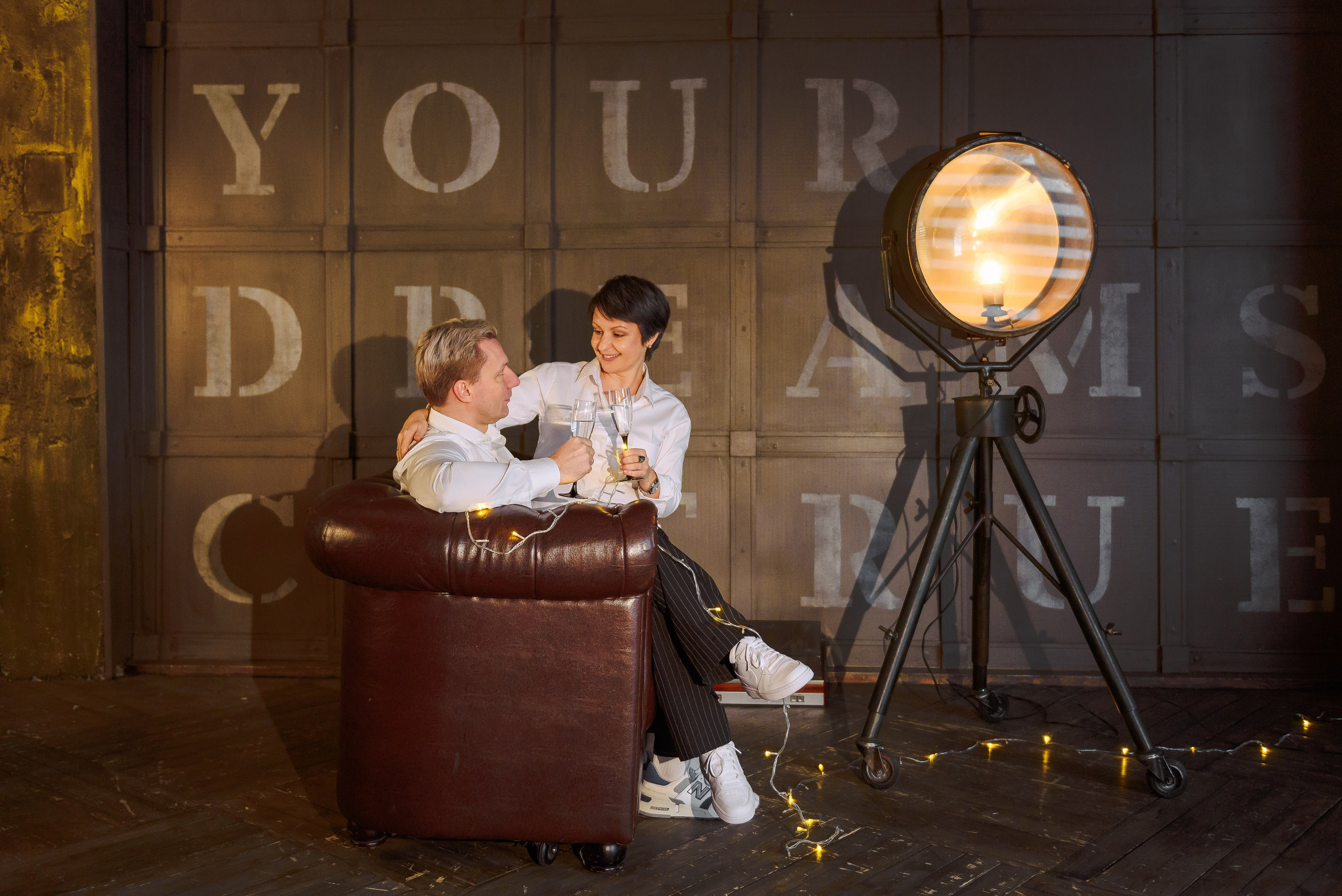 Семейная фотосессия в Wood-studio. Свадебный и семейный фотограф в Москве Юлия Винник