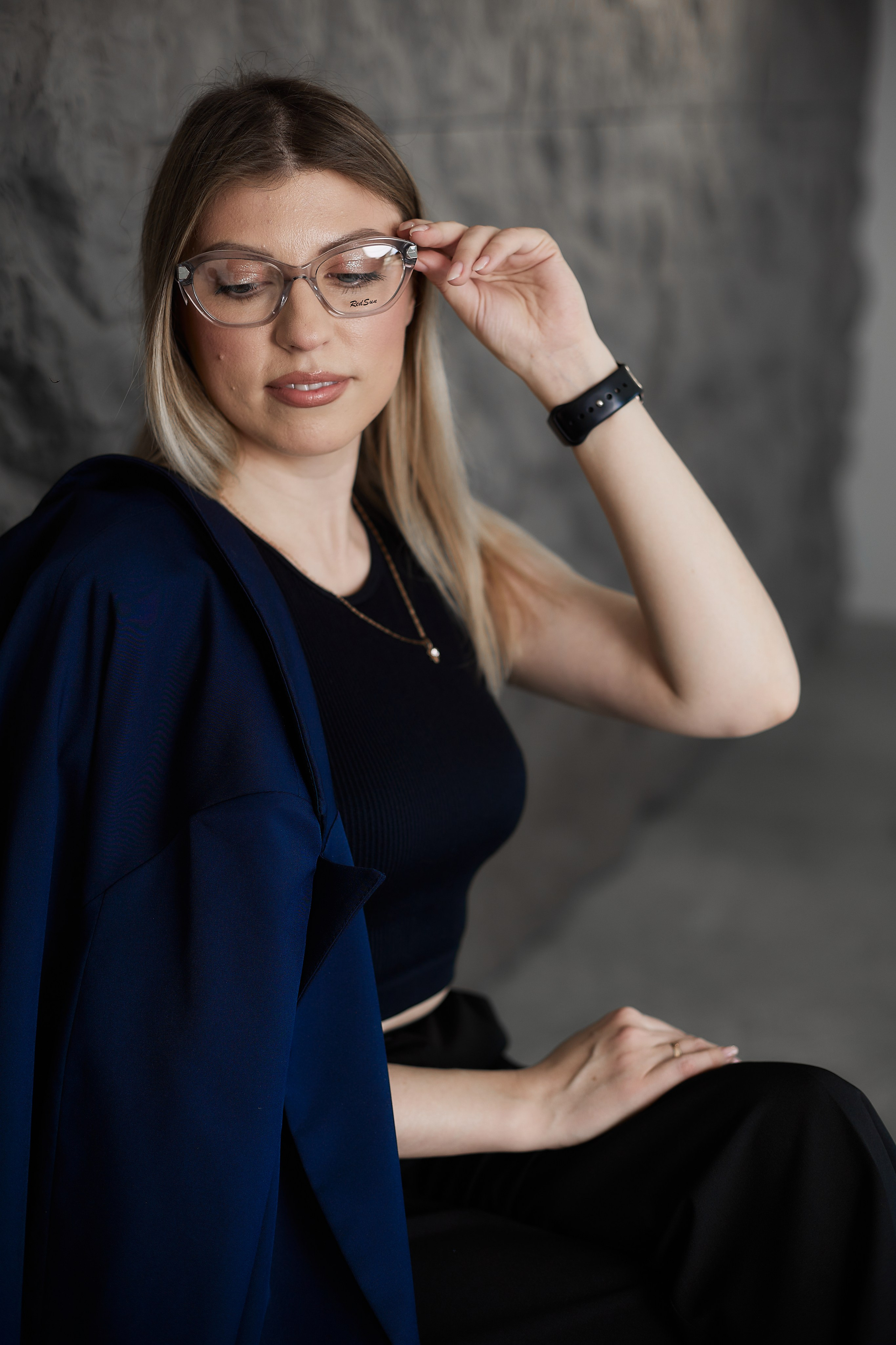 Бизнес съёмка для Оптик Маркет. Виктория Ларина — Портретный профессиональный фотограф в Иркутске