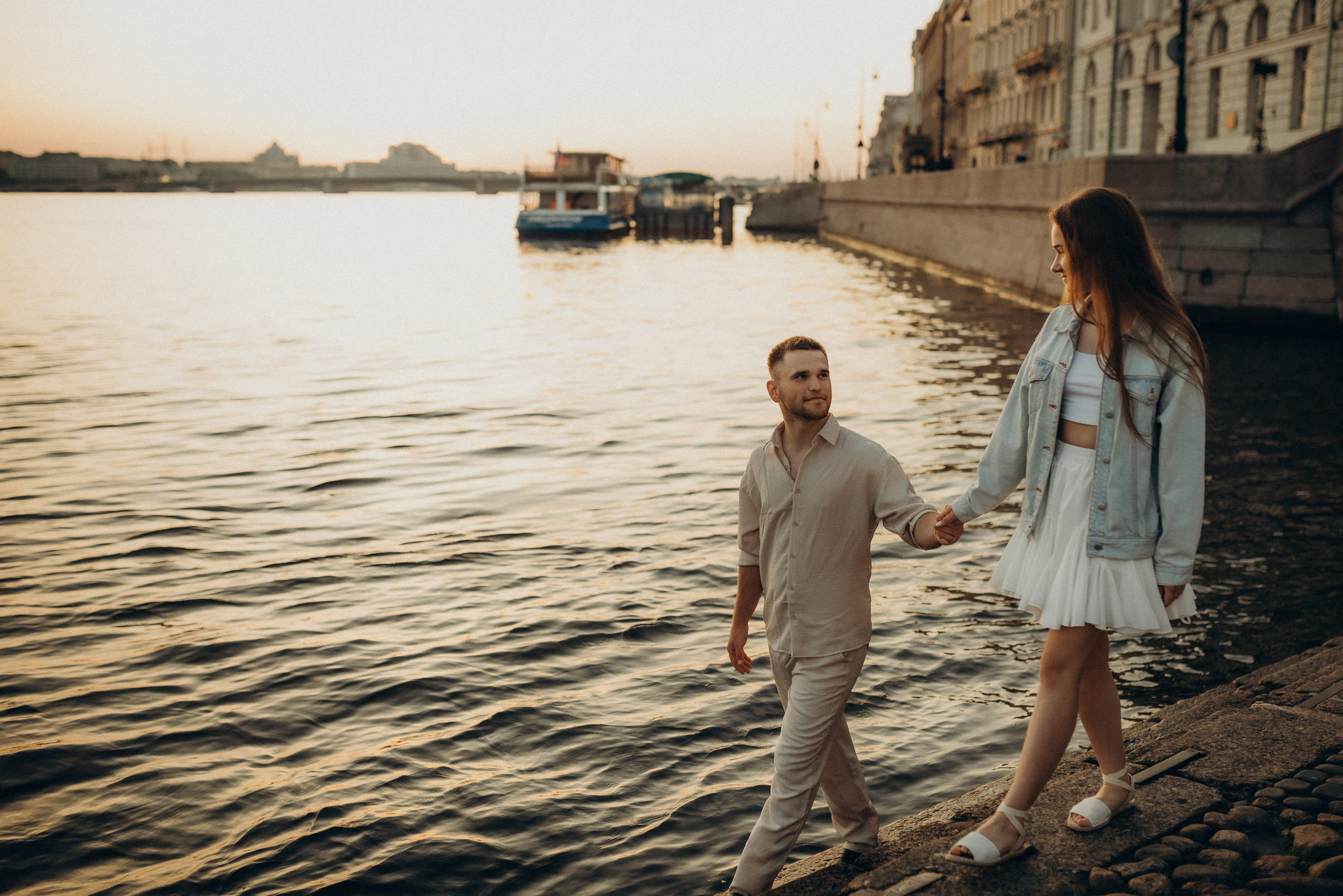 Фотосессия с разводными мостами: LoveStory. Фотограф Санкт-Петербург Князева Елизавета