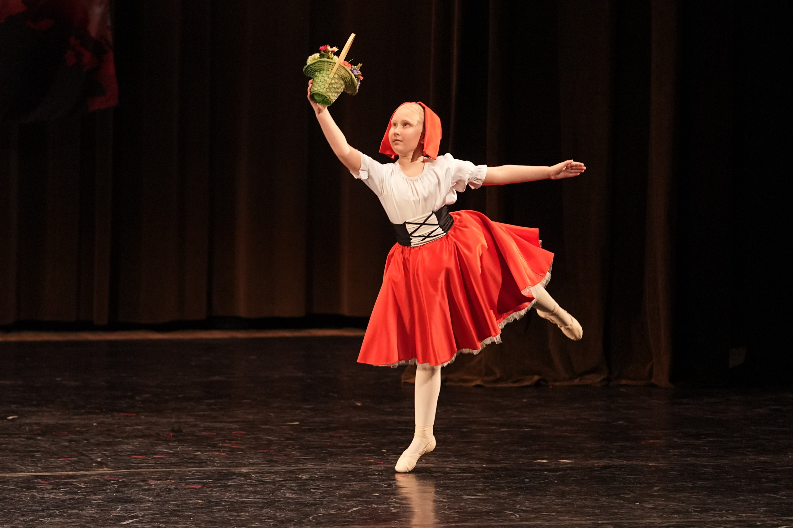 7 декабря, блок 1, г. Москва. Золотое яблочко