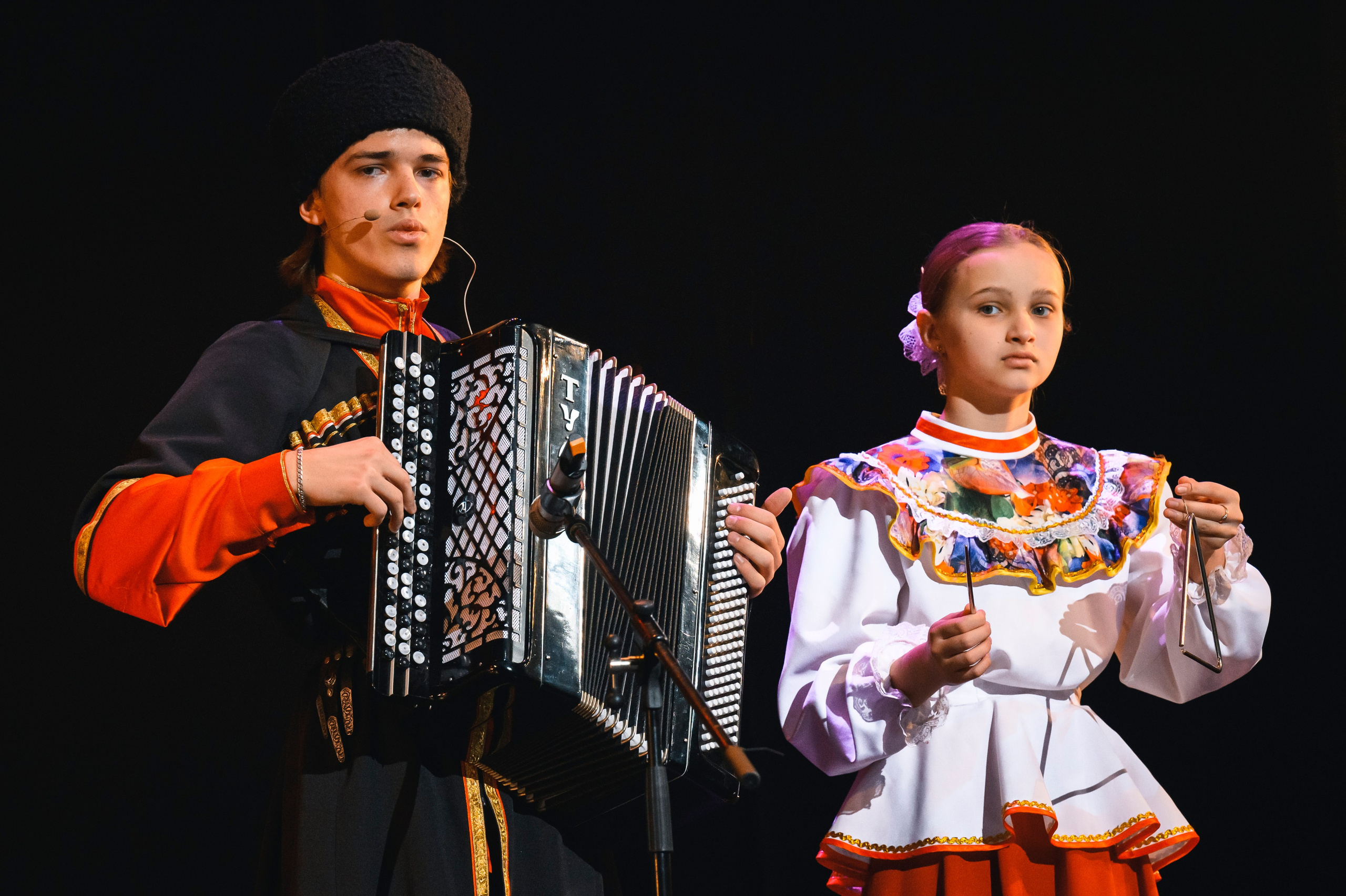 23 апреля, часть 1, БКЗ Октябрьский, г. Санкт-Петербург. Золотое яблочко