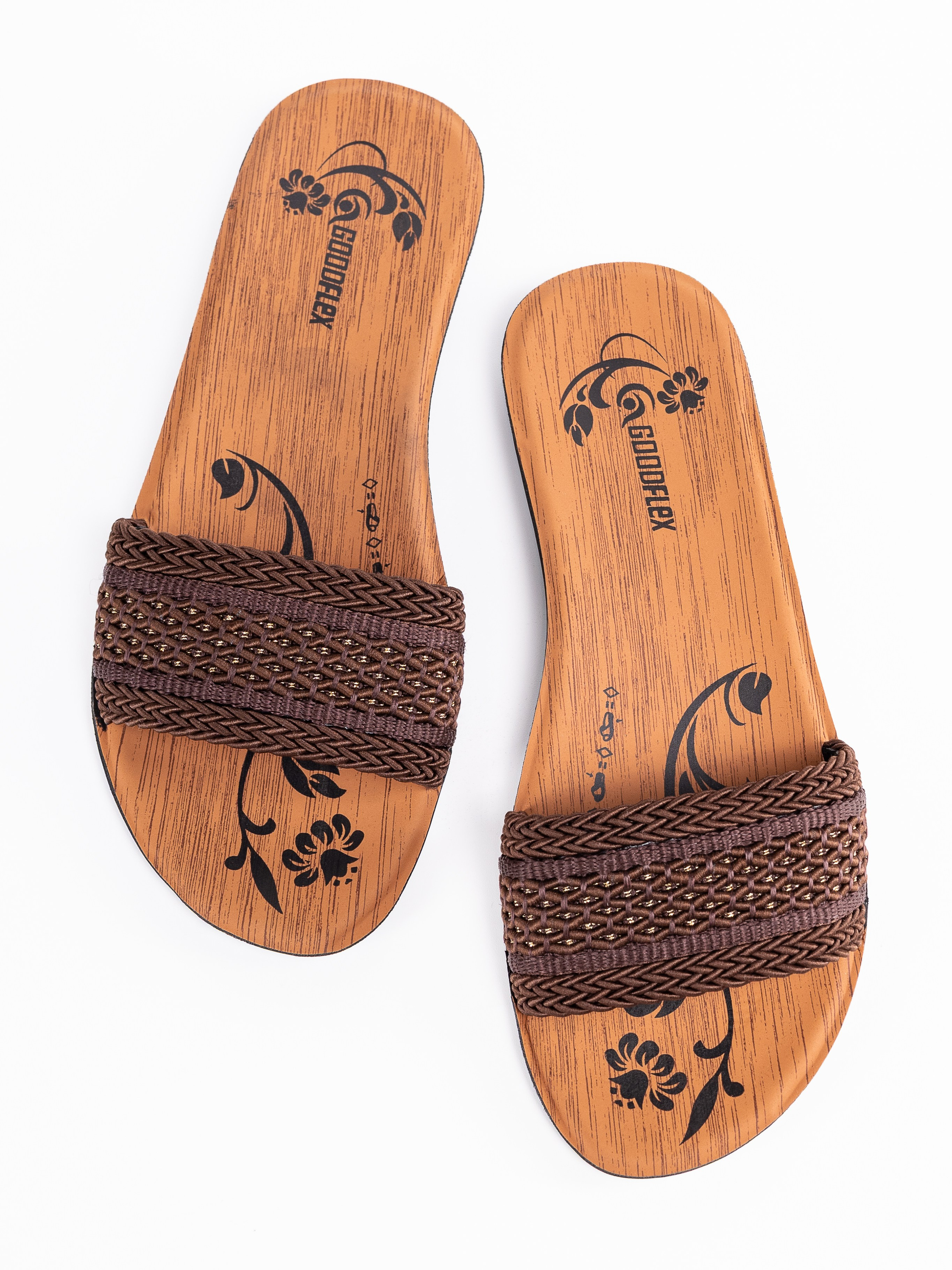 Тапочки дерево серия 2. Предметный фотограф, фото для маркетплейсов Пятигорск, КМВ