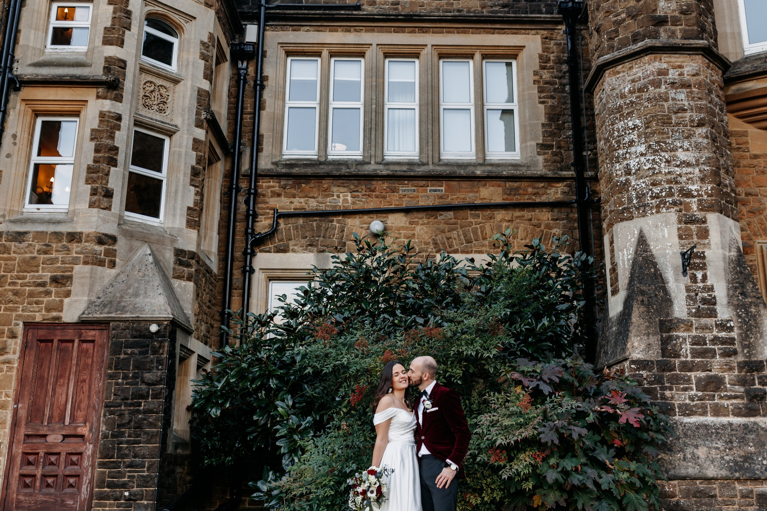 Hartsfield Manor Wedding. Moments Catchers — Wedding Photography & Video Duo in London