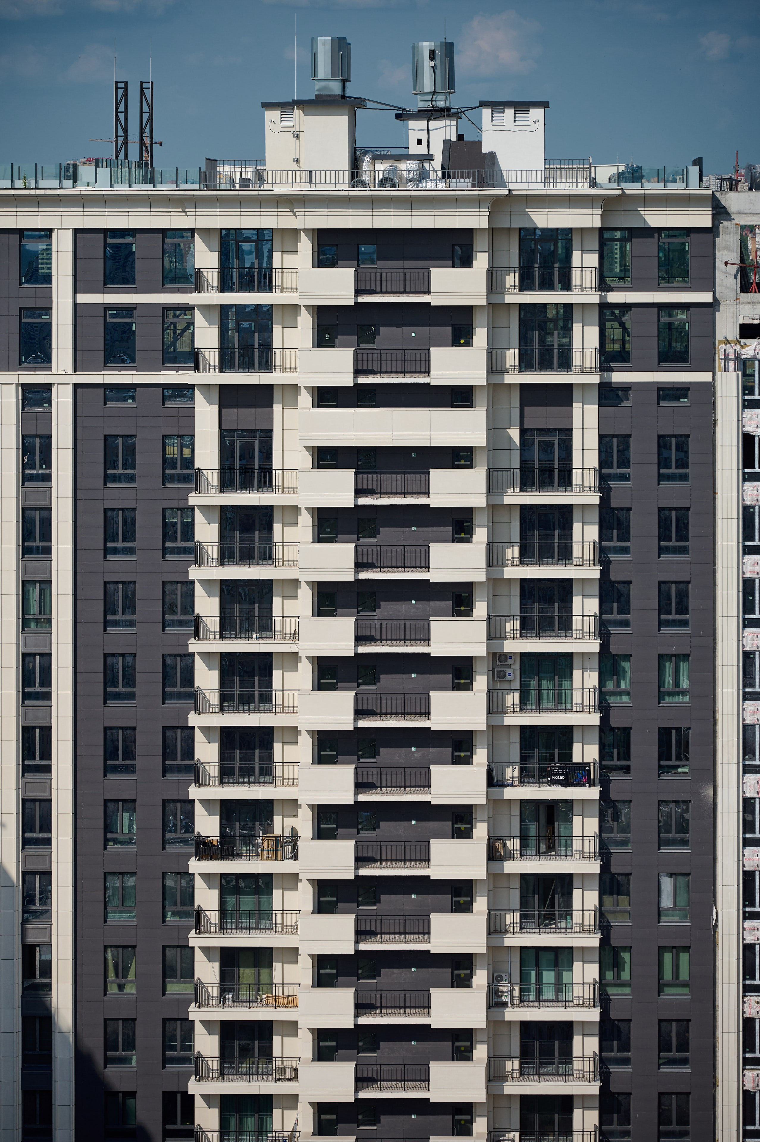 Архитектура и интерьеры