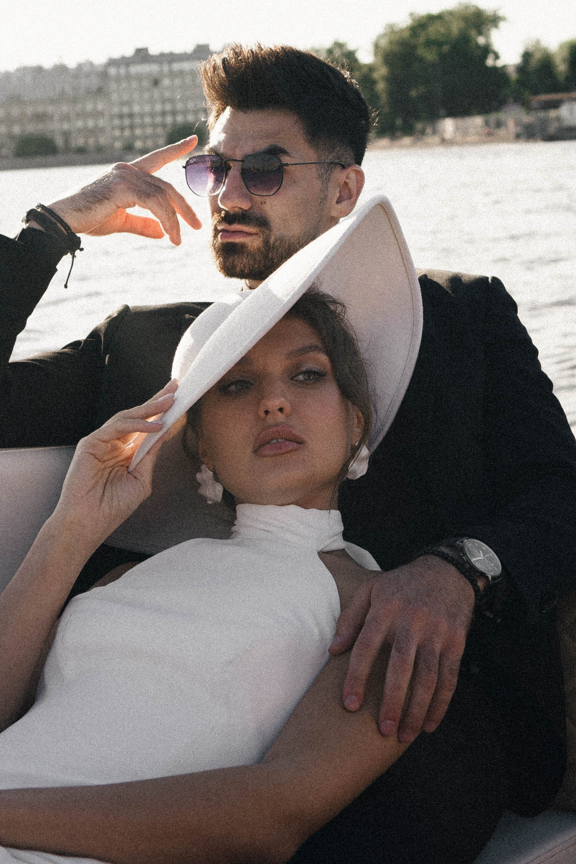 СВАДЕНБНАЯ СЬЕМКА НА КАТЕРЕ ПО КАНАЛАМ САНКТ-ПЕТЕРБУРГА И В АКВАТОРИИ НЕВЫ. Профессиональный фотограф, Санкт-Петербург — Виктория Богомолова