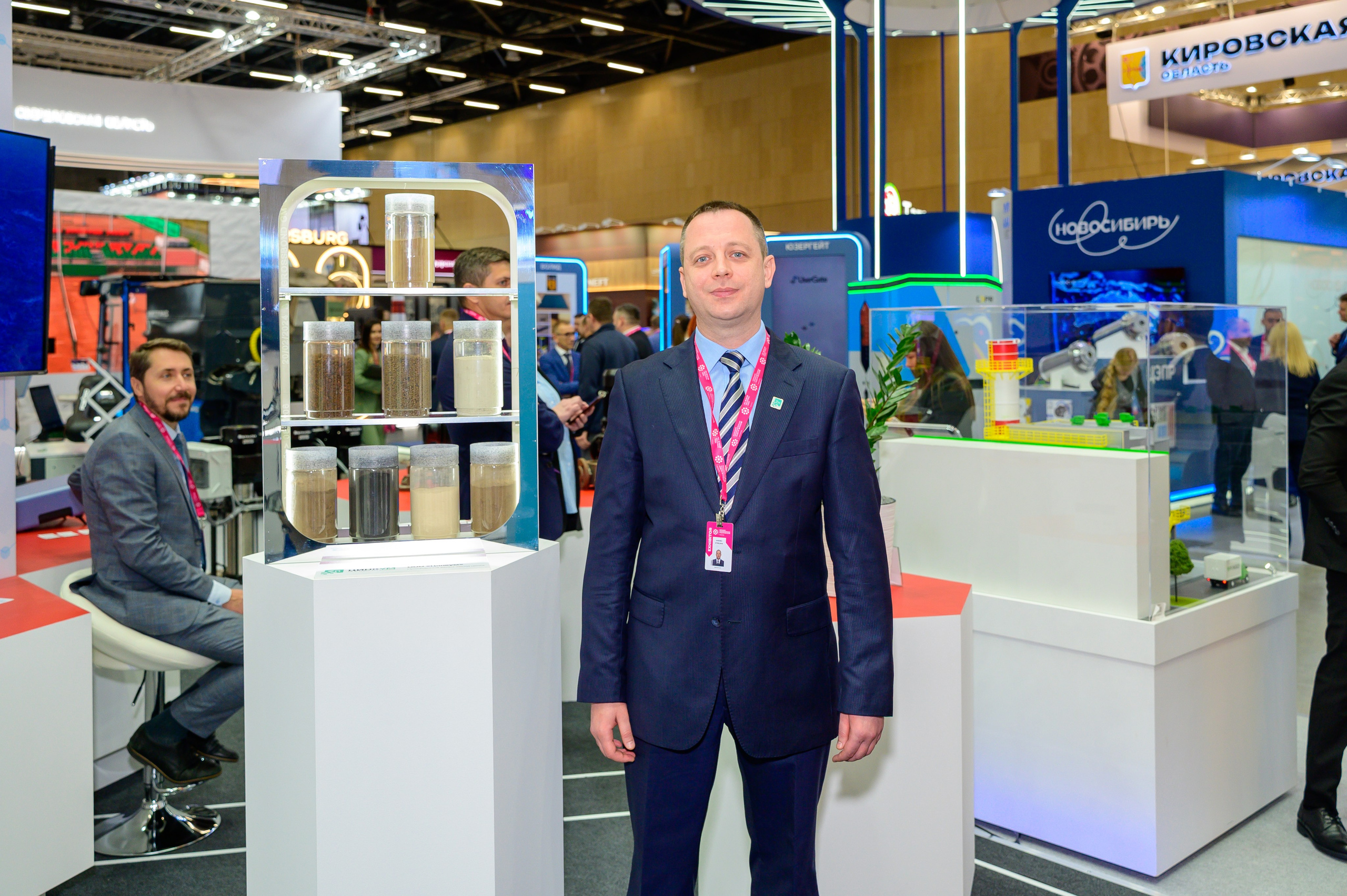 «ИННОПРОМ. Беларусь» — это международная промышленная выставка, объединяющая представителей различных отраслей промышленности, инновационных компаний, инвесторов и государственных структур. Это уникальная платформа для обмена опытом, внедрения новых идей и технологий, что способствует повышению актуальности отрасли и развитию сотрудничества между странами.#БольшаяпромышленнаянеделявМинске @belexpo_by@ph.andrey_puhach #bigindustrialweek #bigindustrialwee