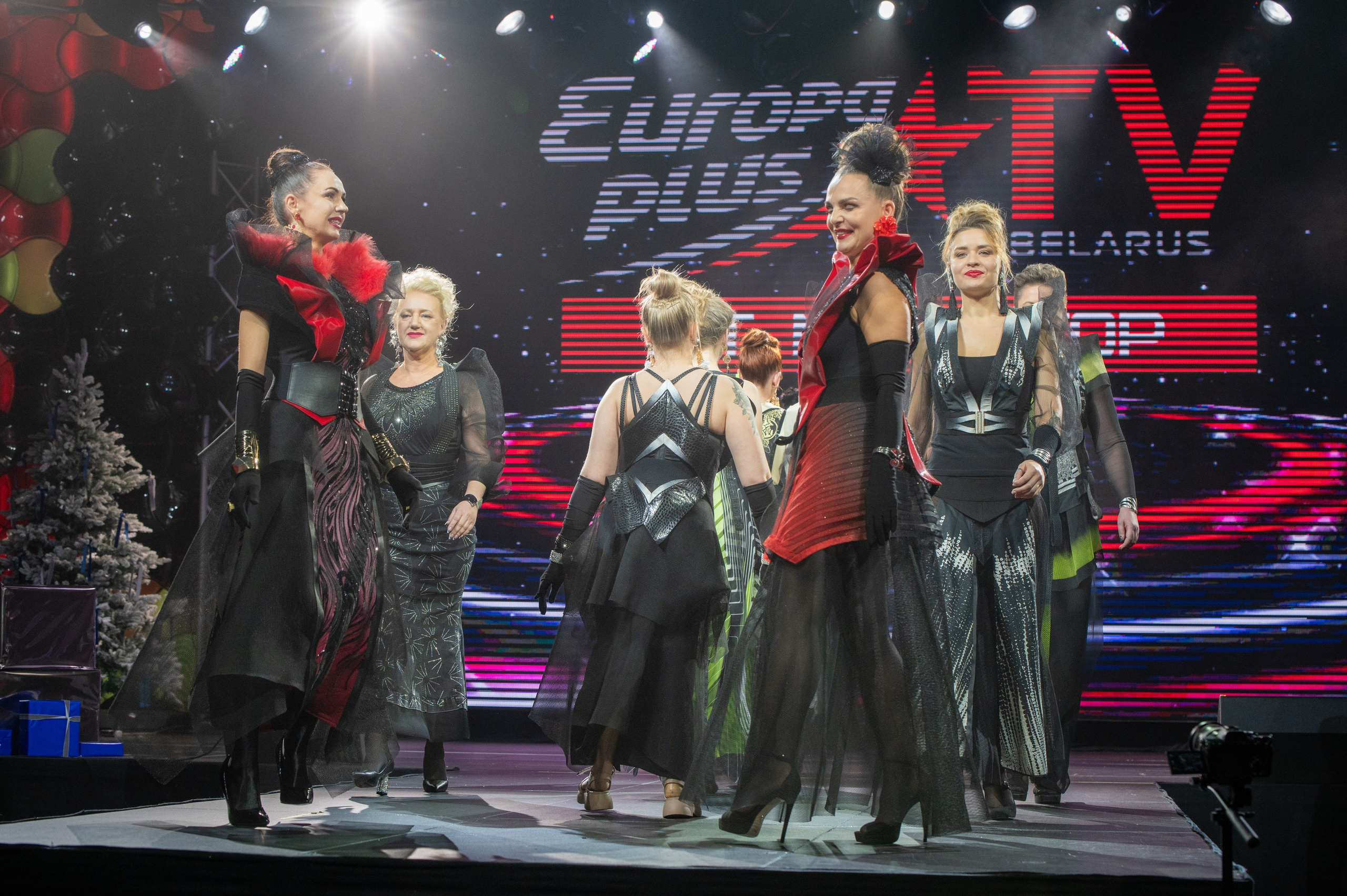 Большая новогодняя тусовка. Фотоуслуги, услуги фотографа, фотографирование важных событий