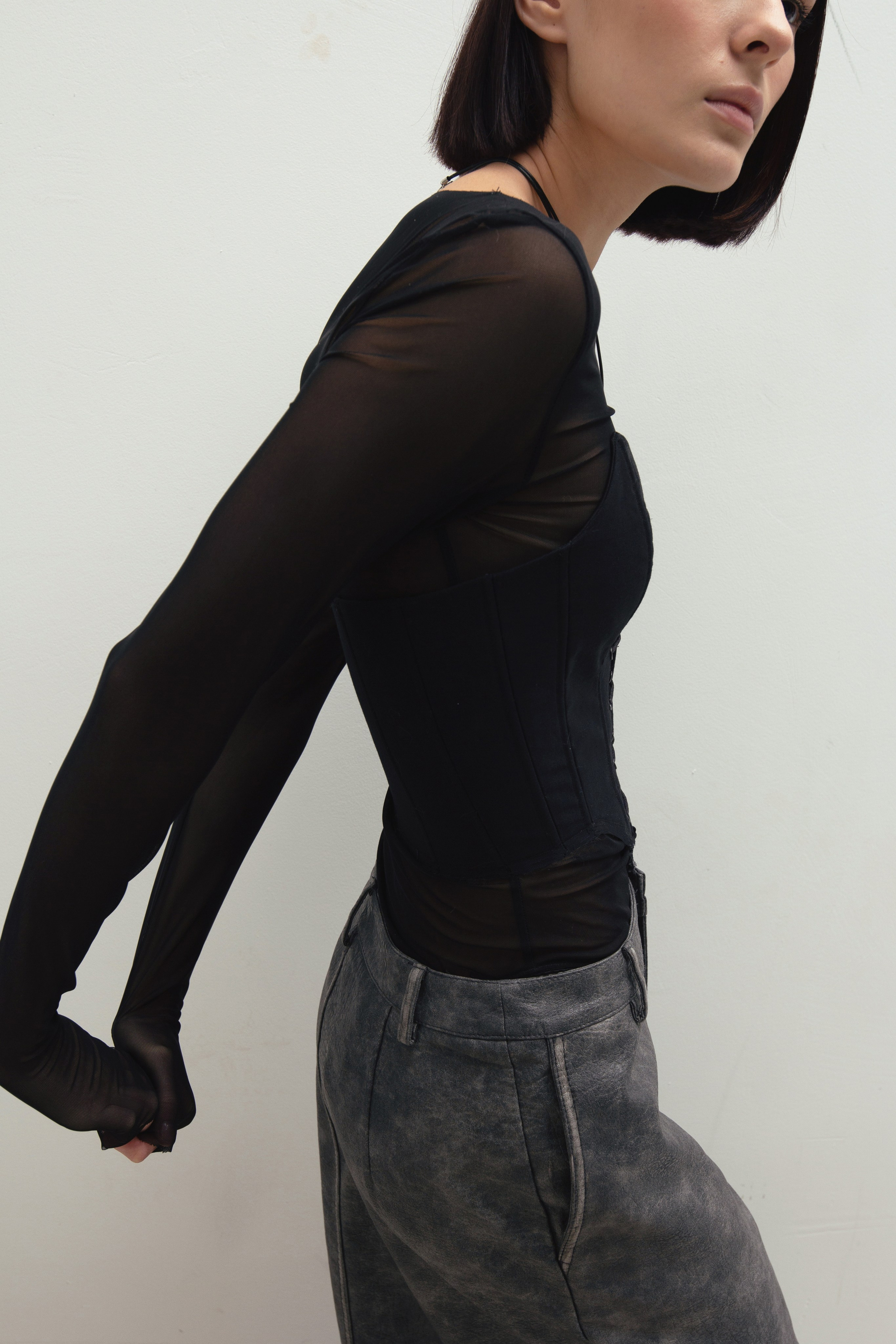 Корсеты Dauri. Кизя Мисриева — фотограф: плёнка, цифра. Москва и не только