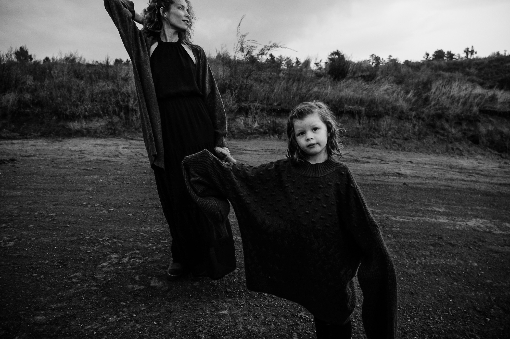 Прогулочная фотосессия для мамы и дочки. Фотограф Анна Герман. Красноярск