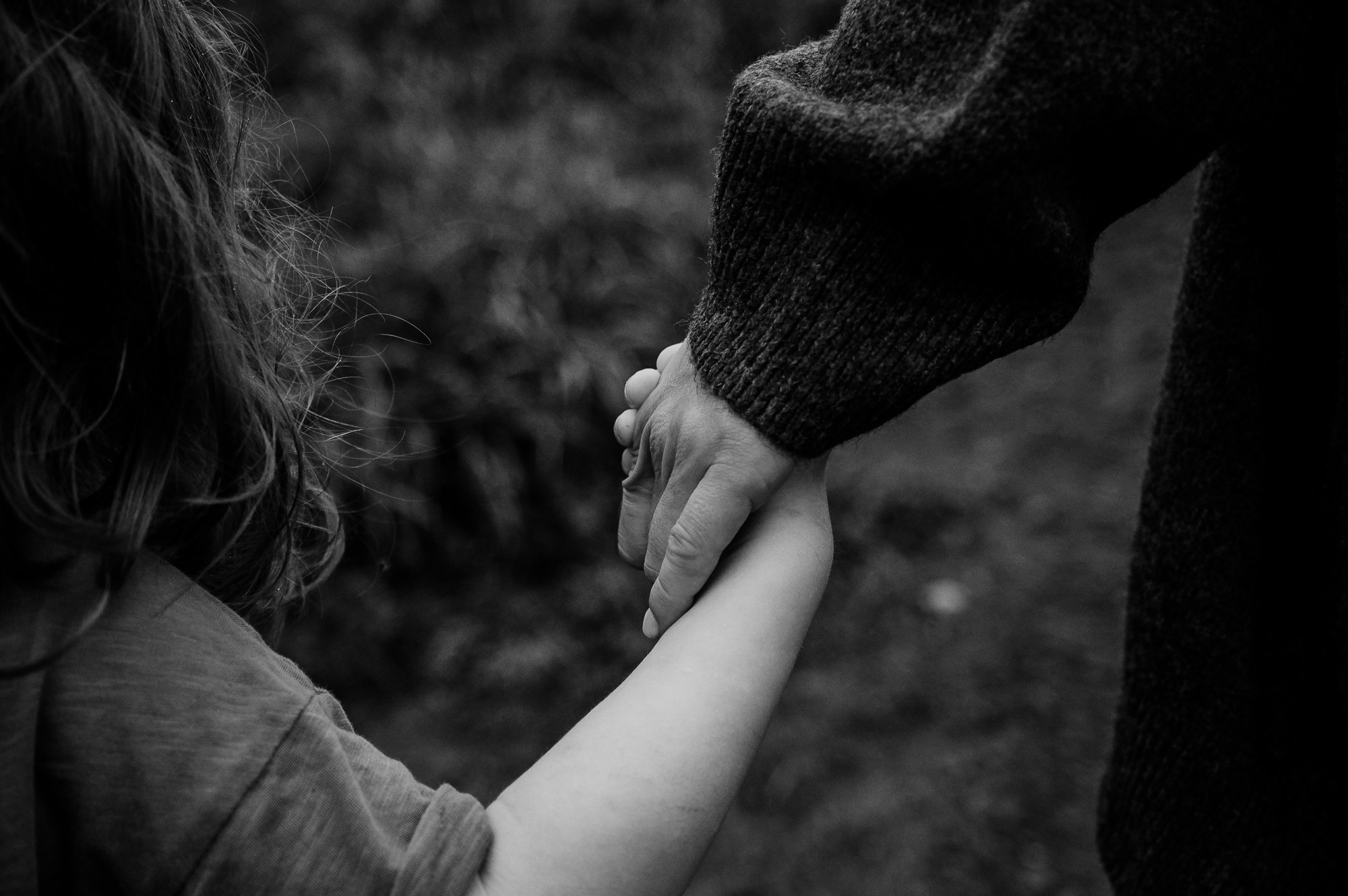 Прогулочная фотосессия для мамы и дочки. Фотограф Анна Герман. Красноярск