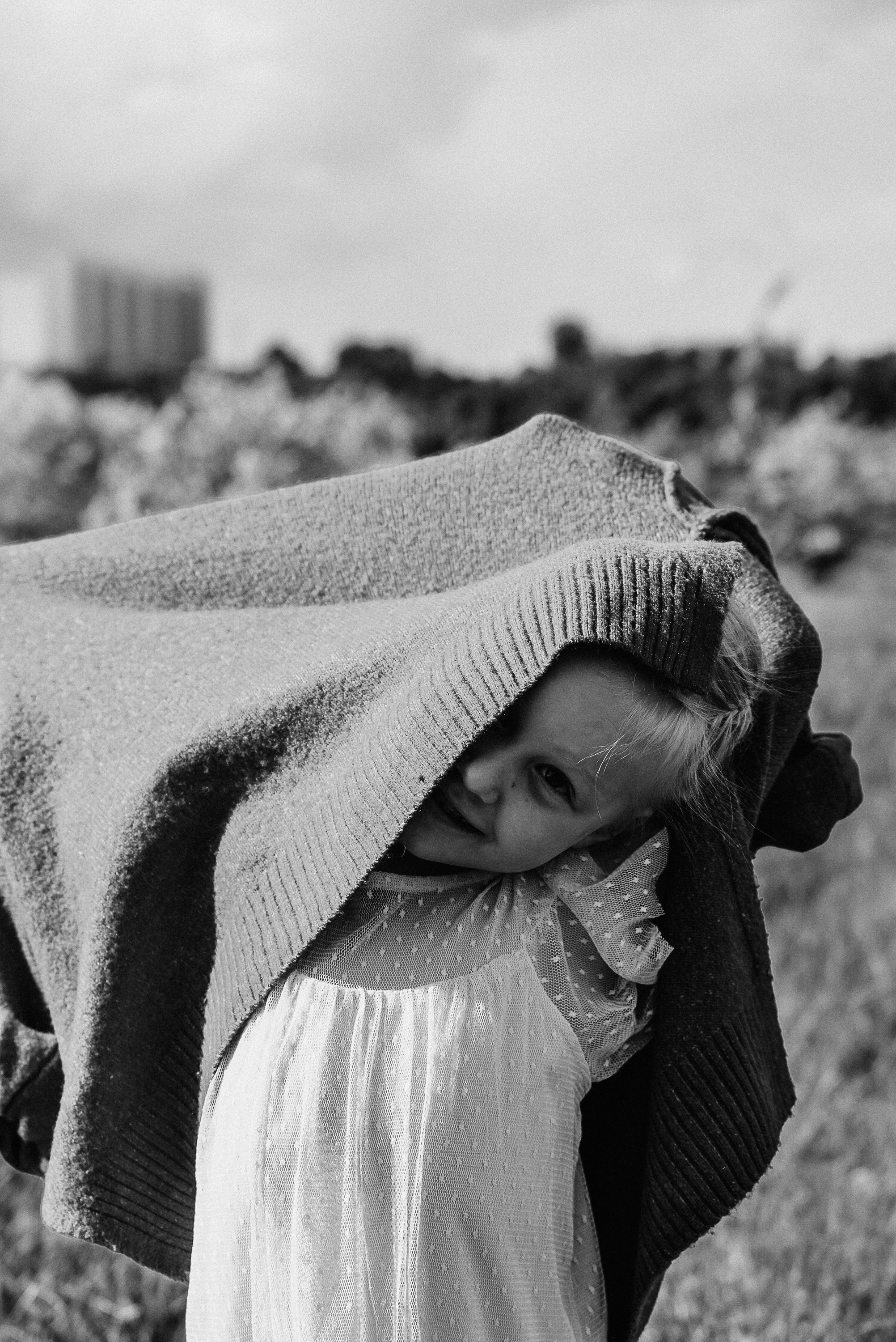 Прогулочная фотосессия для папы и дочки. Фотограф Анна Герман. Красноярск