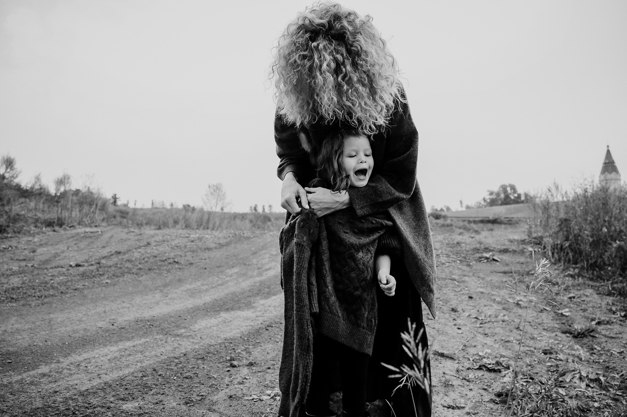 Прогулочная фотосессия для мамы и дочки. Фотограф Анна Герман. Красноярск