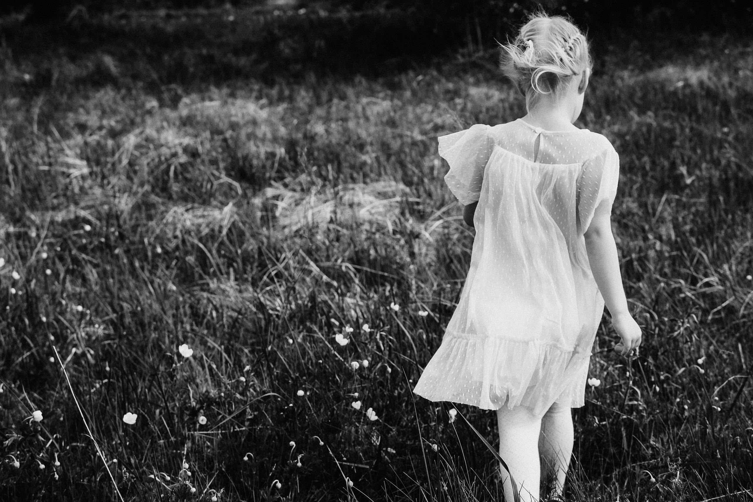 Прогулочная фотосессия для папы и дочки. Фотограф Анна Герман. Красноярск