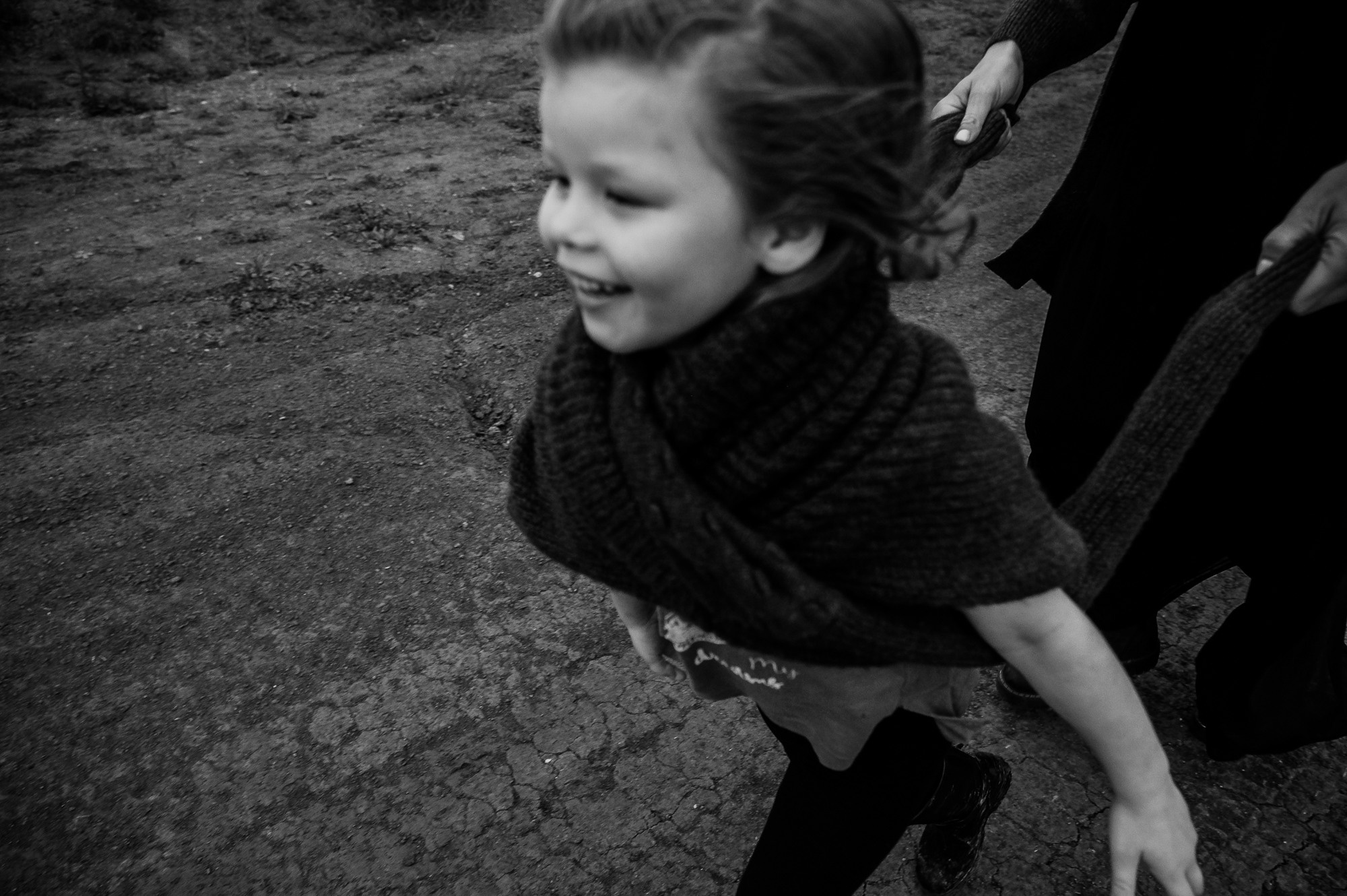 Прогулочная фотосессия для мамы и дочки. Фотограф Анна Герман. Красноярск