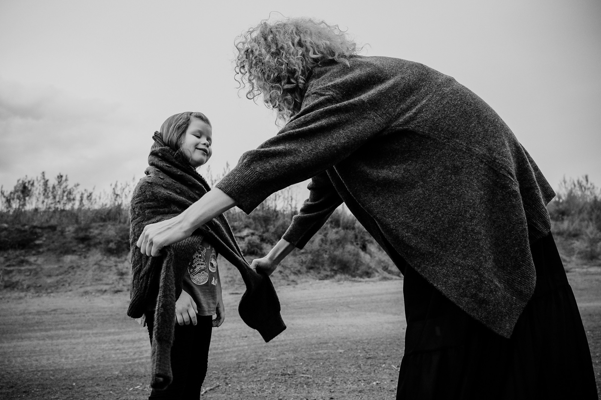 Прогулочная фотосессия для мамы и дочки. Фотограф Анна Герман. Красноярск