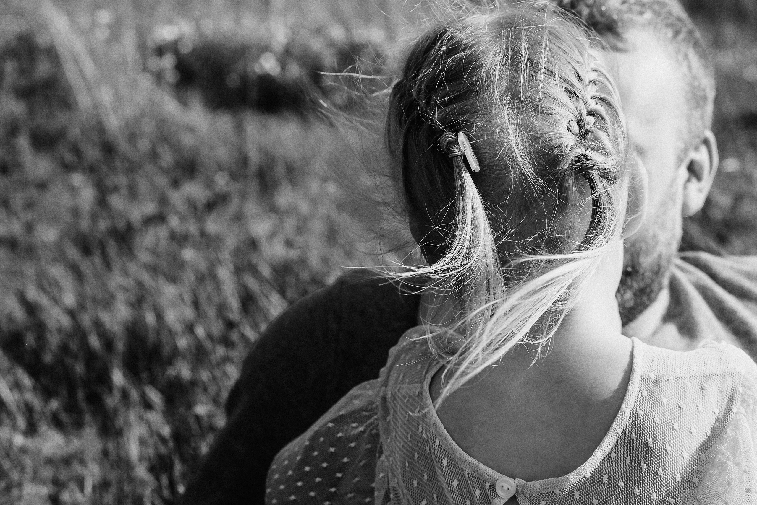 Прогулочная фотосессия для папы и дочки. Фотограф Анна Герман. Красноярск