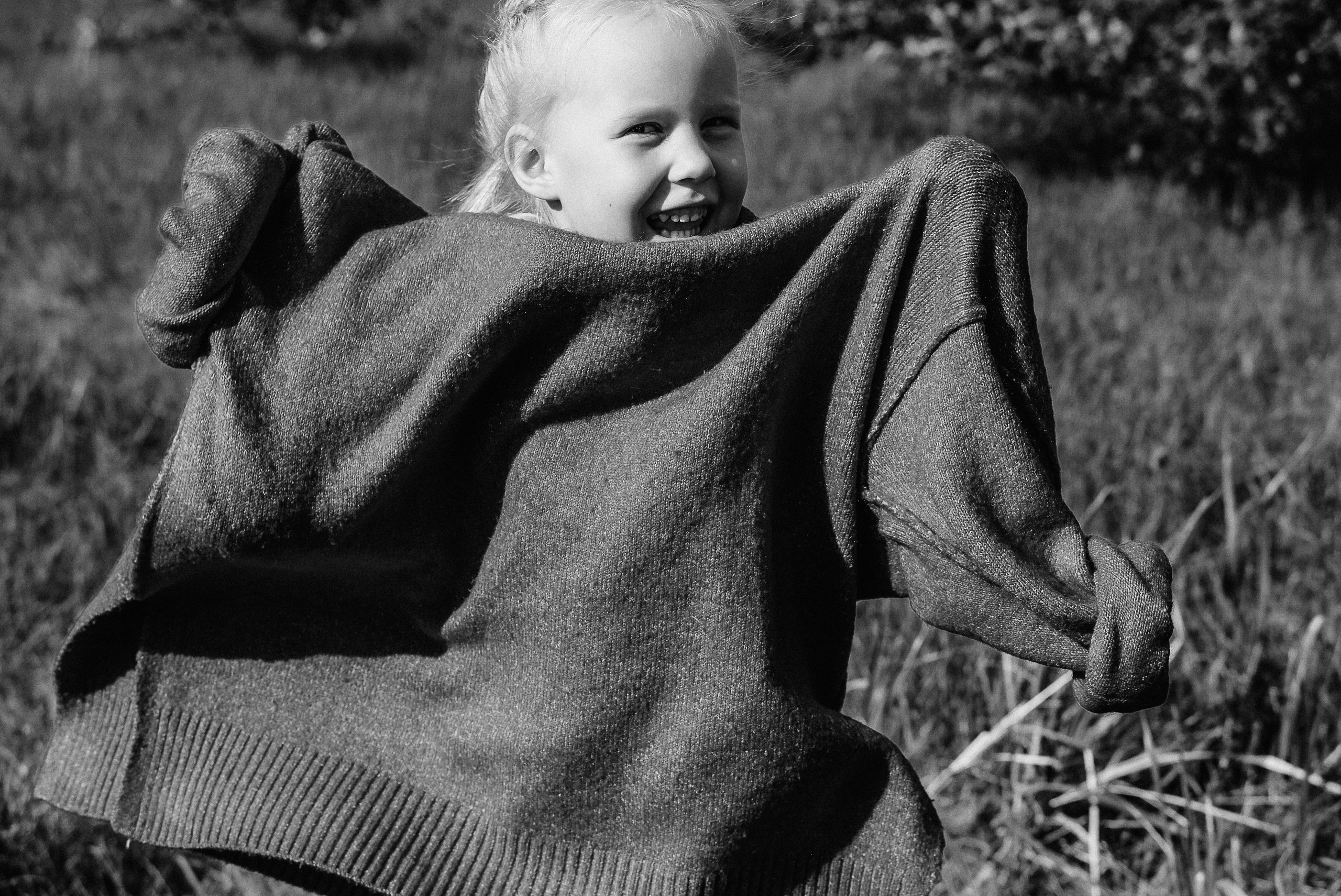 Прогулочная фотосессия для папы и дочки. Фотограф Анна Герман. Красноярск