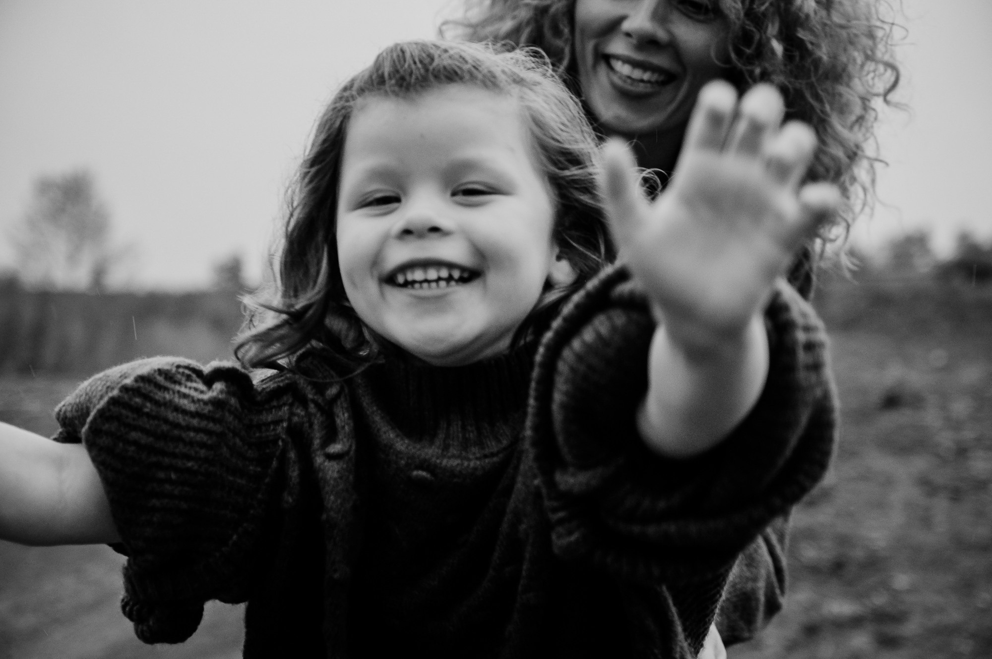 Прогулочная фотосессия для мамы и дочки. Фотограф Анна Герман. Красноярск