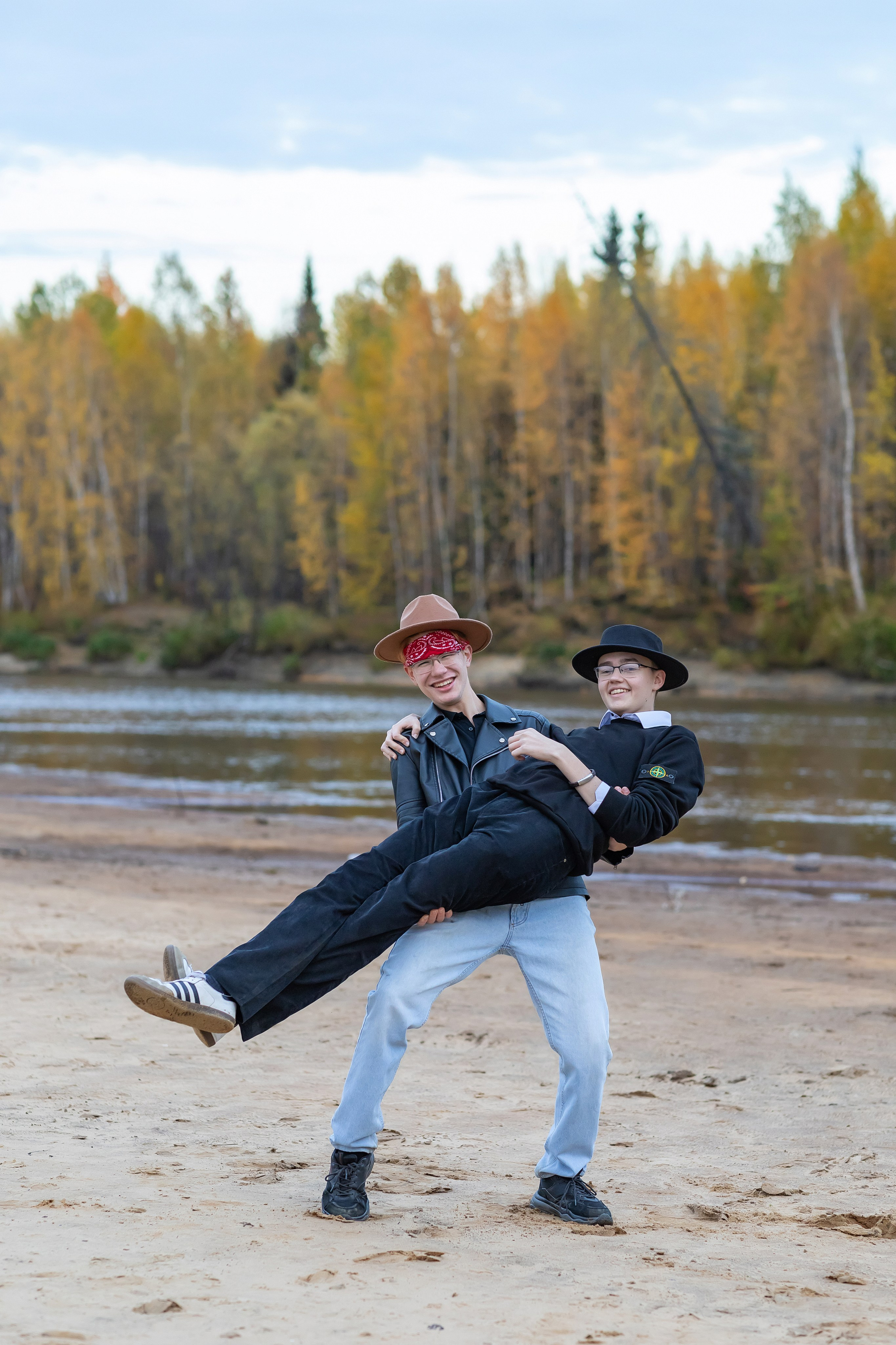 Примеры фото СТАРШИЕ КЛАССЫ. Фотограф Радужный ХМАО, Школьный фотограф, семейный фотограф, выпускной альбом