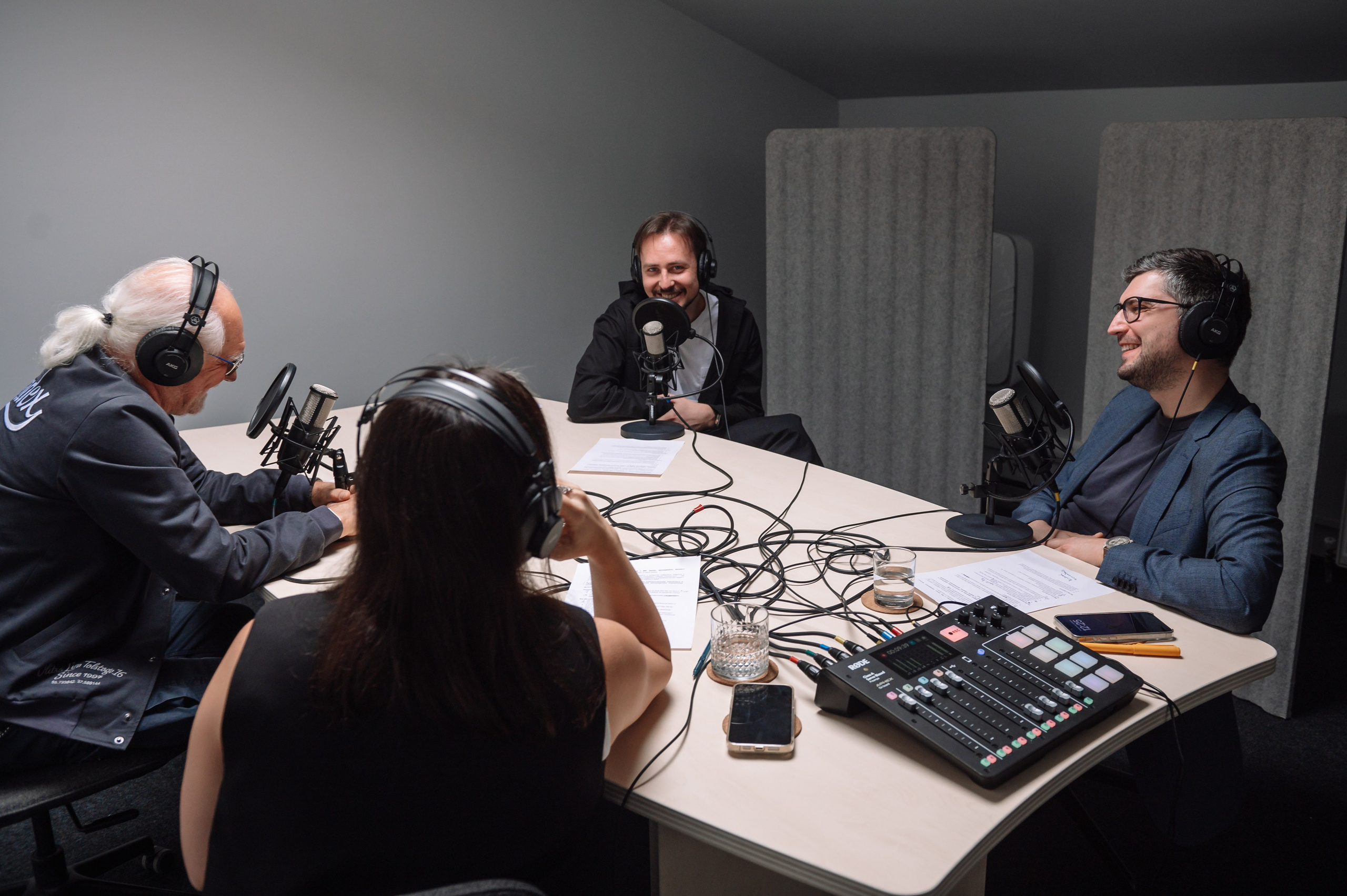 Подкаст СберУниверситета. Репортажный фотограф в Москве и по всему миру Степанова Юлия