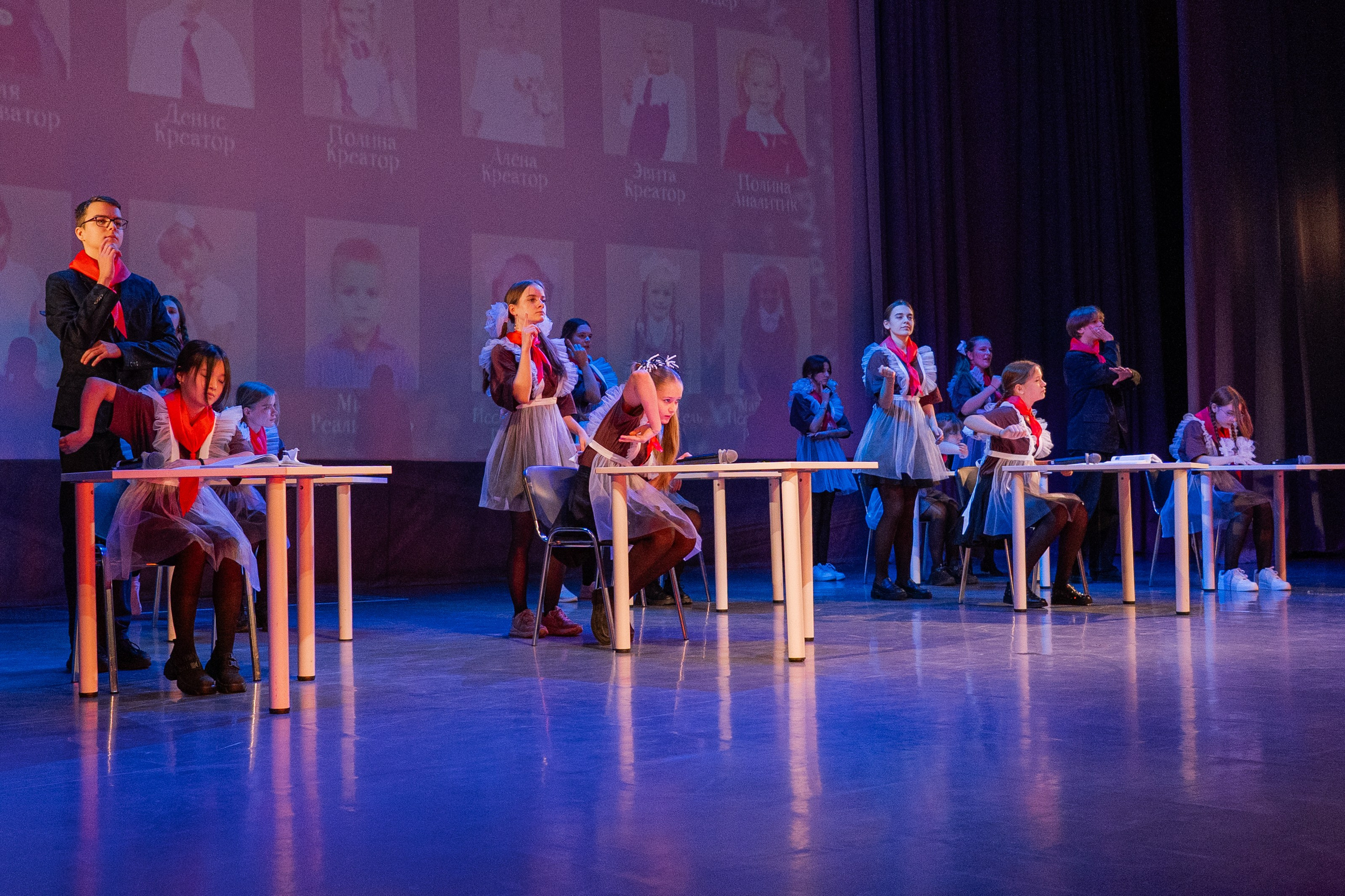 Полуфинал городского конкурса профессионального мастерства «Вожатый и его команда». Репортажный фотограф в Москве и Зеленограде Виктория Шишова