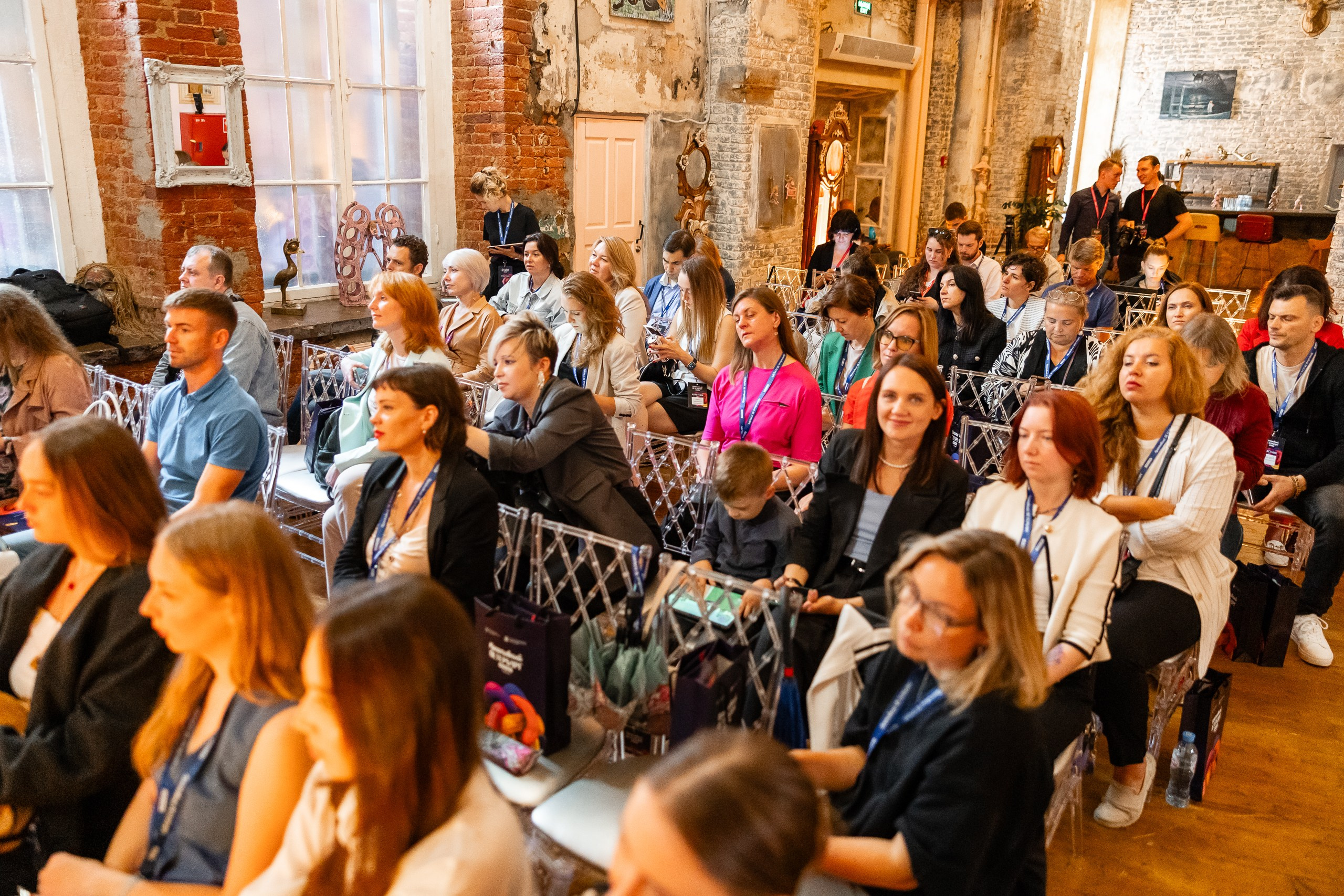 Форум «Креативный Петербург». Фотограф в Санкт-Петербурге — Сергей Петров
