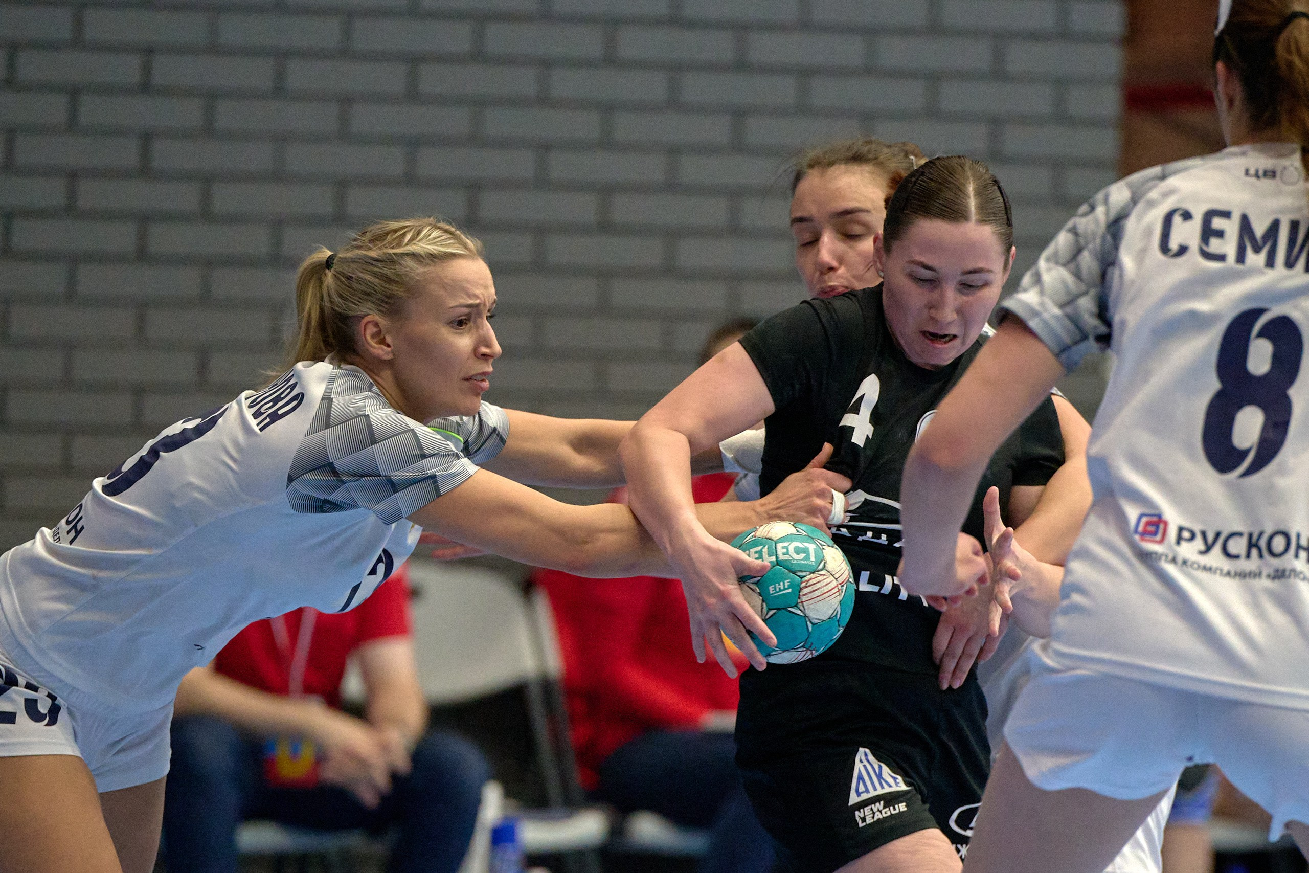 Гандбол. OLIMPBET Суперлига. «Университет» — «ЦСКА». Спортивный репортажный фотограф в Ижевске Сергей Мерзляков