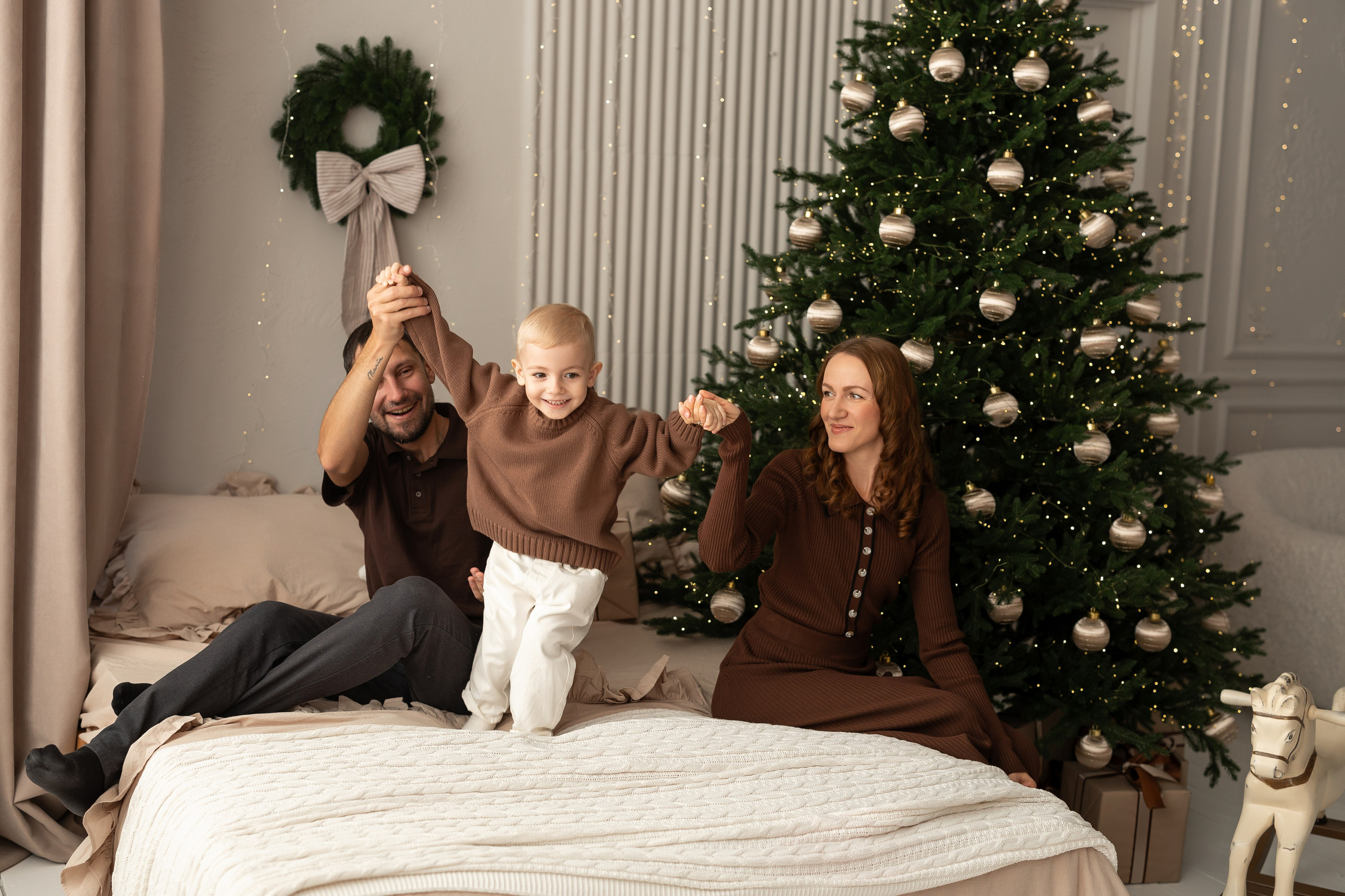 Семейная фотосессия студия, домашняя I Фотосессия в фотостудии Омск. Детский и семейный фотограф Кристина Сивер