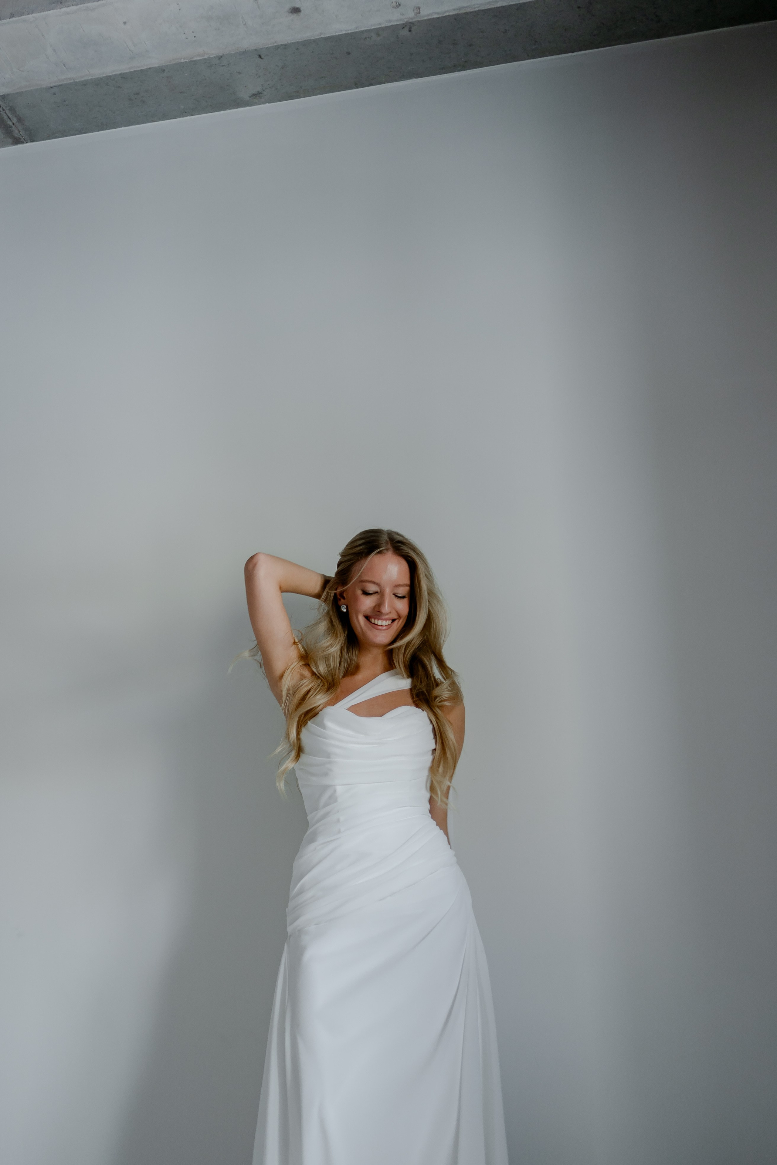 ЭЛЕГАНТНАЯ СВАДБЕНАЯ СЬЕМКА ЖЕНИХА И НЕВЕСТЫ В ДОРОГОМ ОТЕЛЕ САНКТ-ПЕТЕРБУРГА. Профессиональный фотограф, Санкт-Петербург — Виктория Богомолова