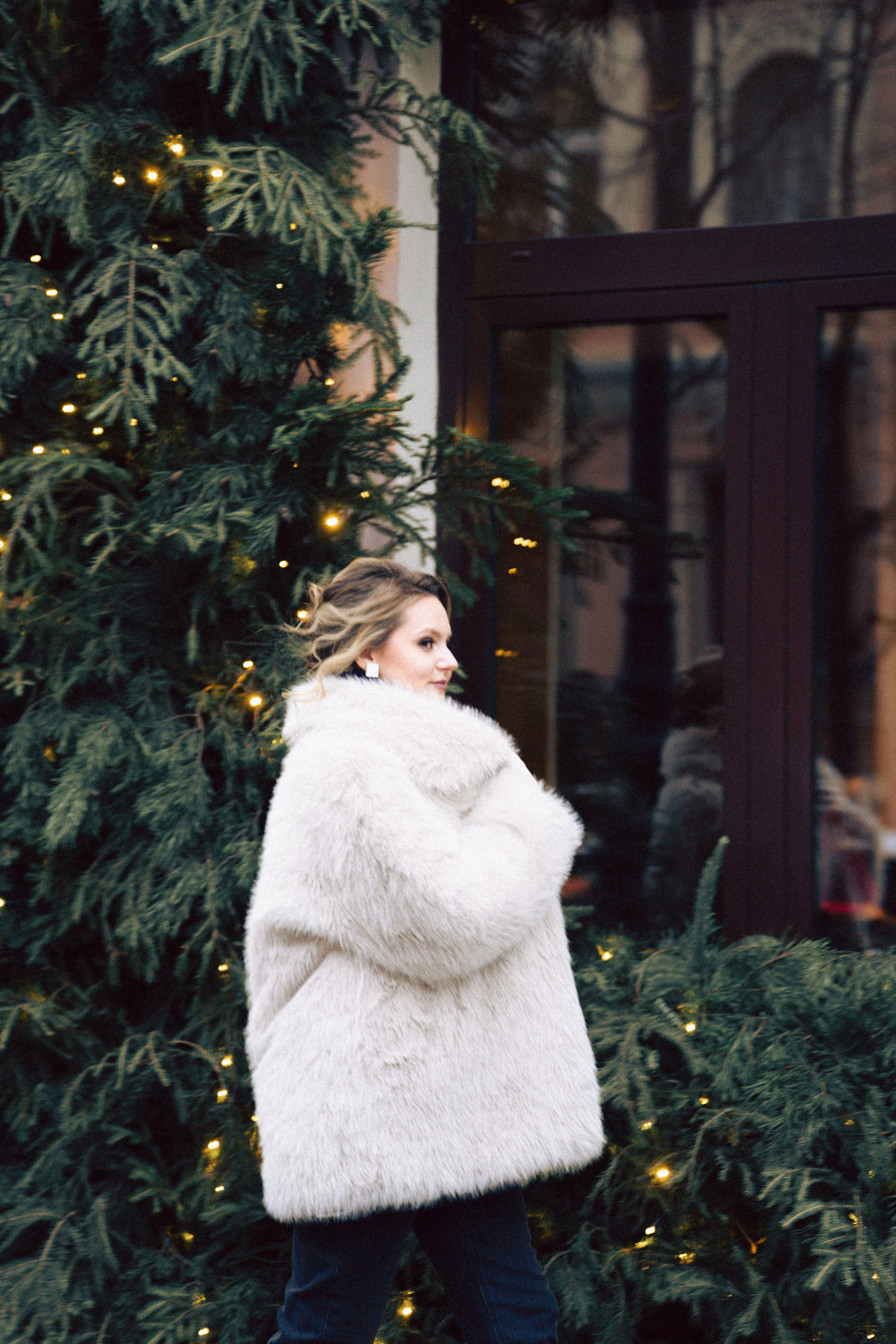 НОВОГОДНЯЯ ФОТОСЕСИИЯ В СТУДИИ ДЛЯ ДЕВУШКИ И ПРОГУЛКА ПО ЧЕРНЫШЕВСКОЙ. Профессиональный фотограф, Санкт-Петербург — Виктория Богомолова