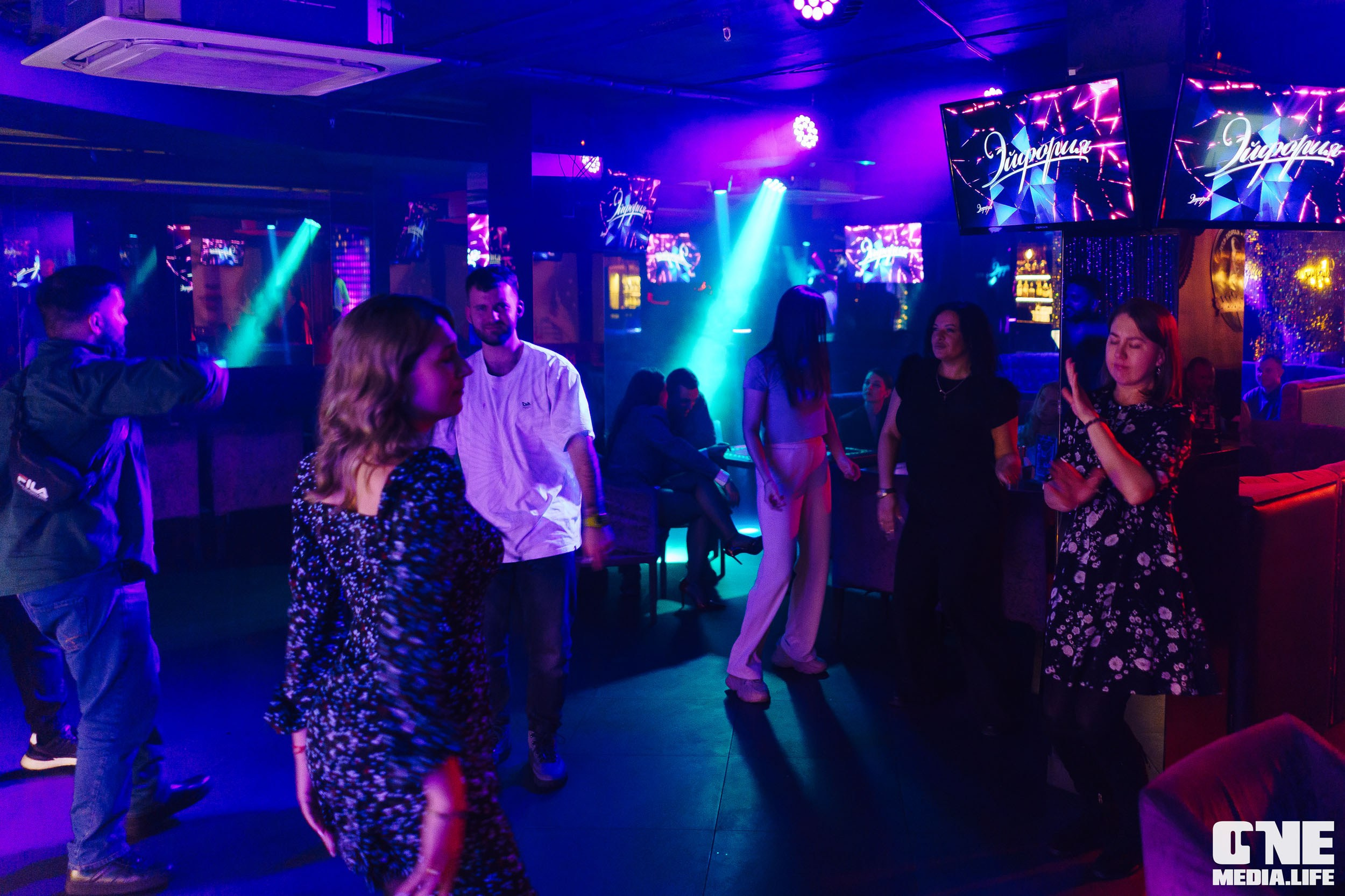 Фоторепортаж из караоке-клуба Эйфория. One Media Life: фоторепортажи, фотоотчеты с мероприятий и заведений