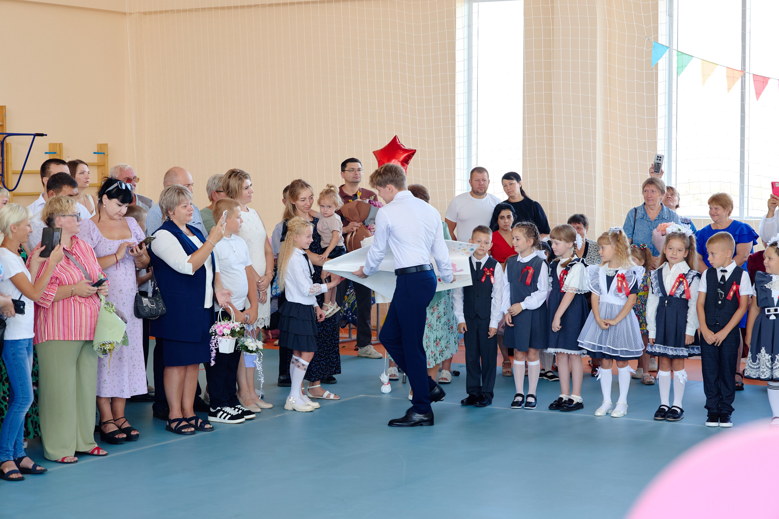 Съемка на 1 сентября. Фотограф Выпускные альбомы Таганрог Сергей Коробченко