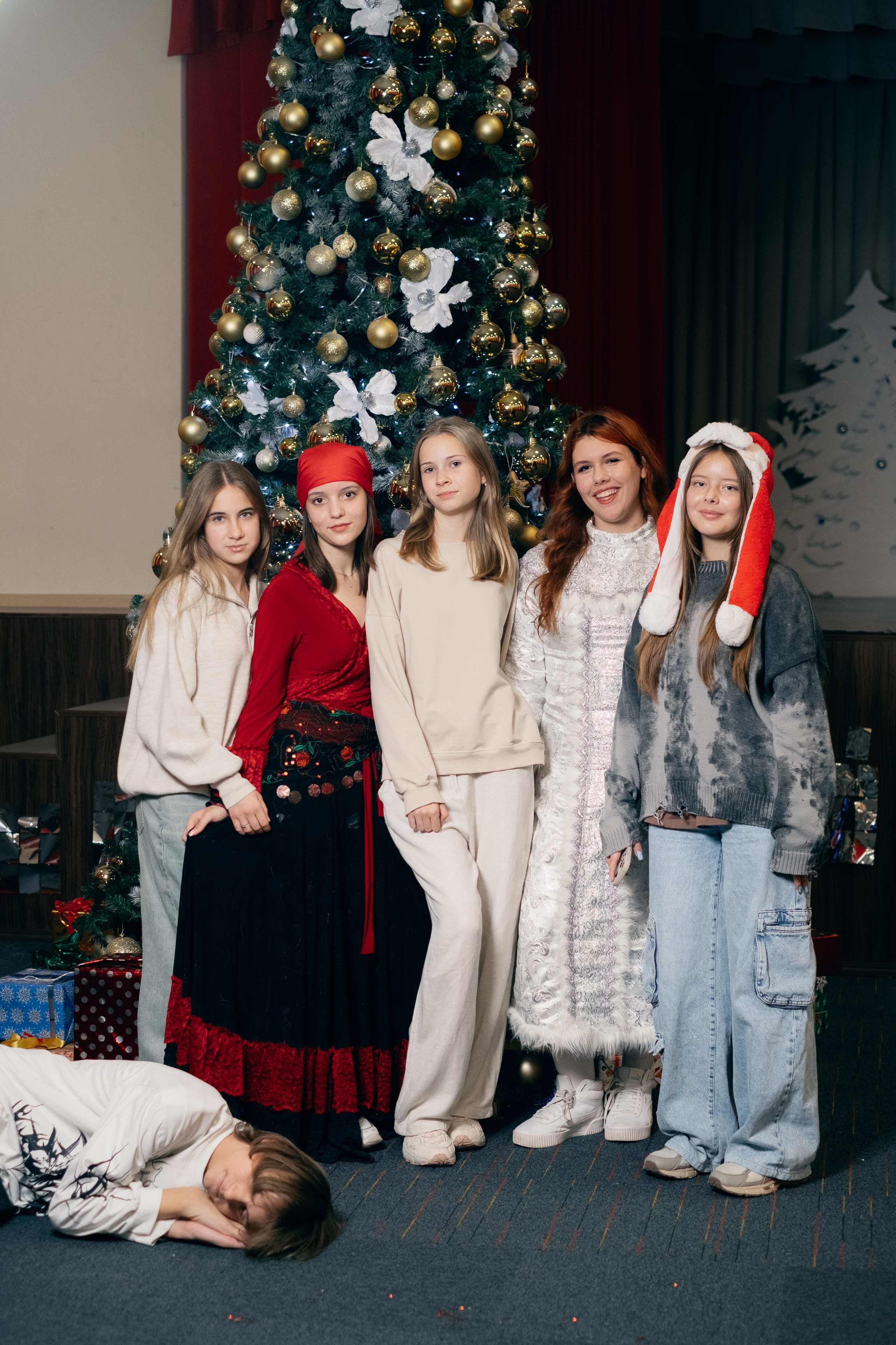 Новогодняя Фотосессия МАОУ СОШ№ 15 8 «Г». Свадебный и репортажной фотограф Денис Ожигин в Краснодаре и Краснодарском крае