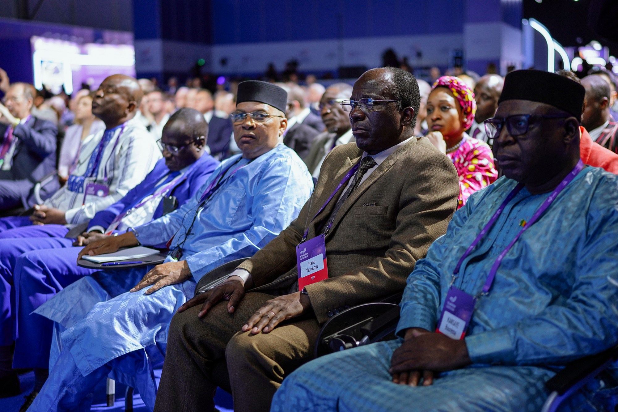 Технопром 2024. #фотокаквкино | Фотографирую людей