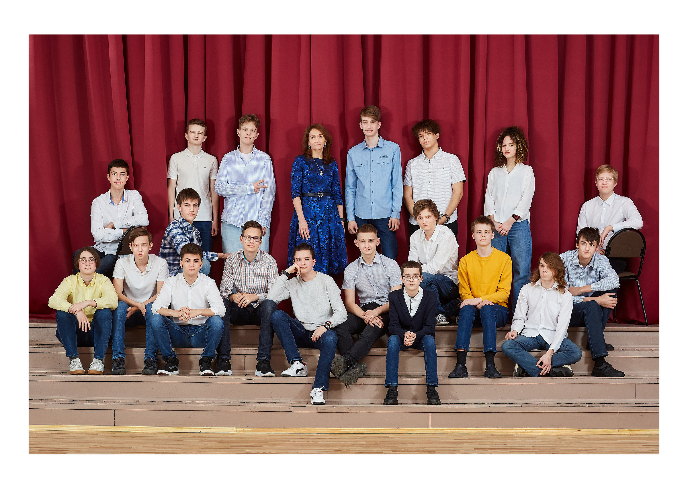9 класс. Школьный фотограф Сергей Беликов