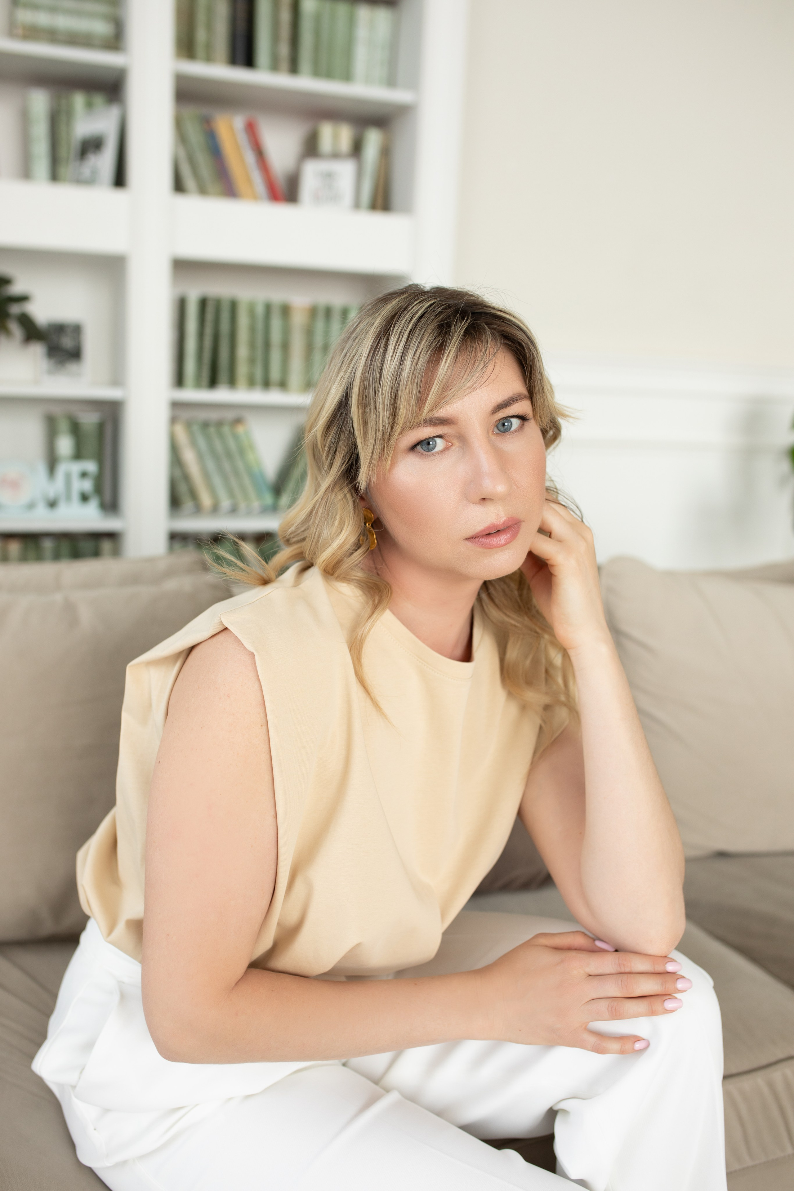 Астролог Надина. ЖЕНСКИЙ ФОТОГРАФ МОСКВА СВЕТЛАНА КУРД