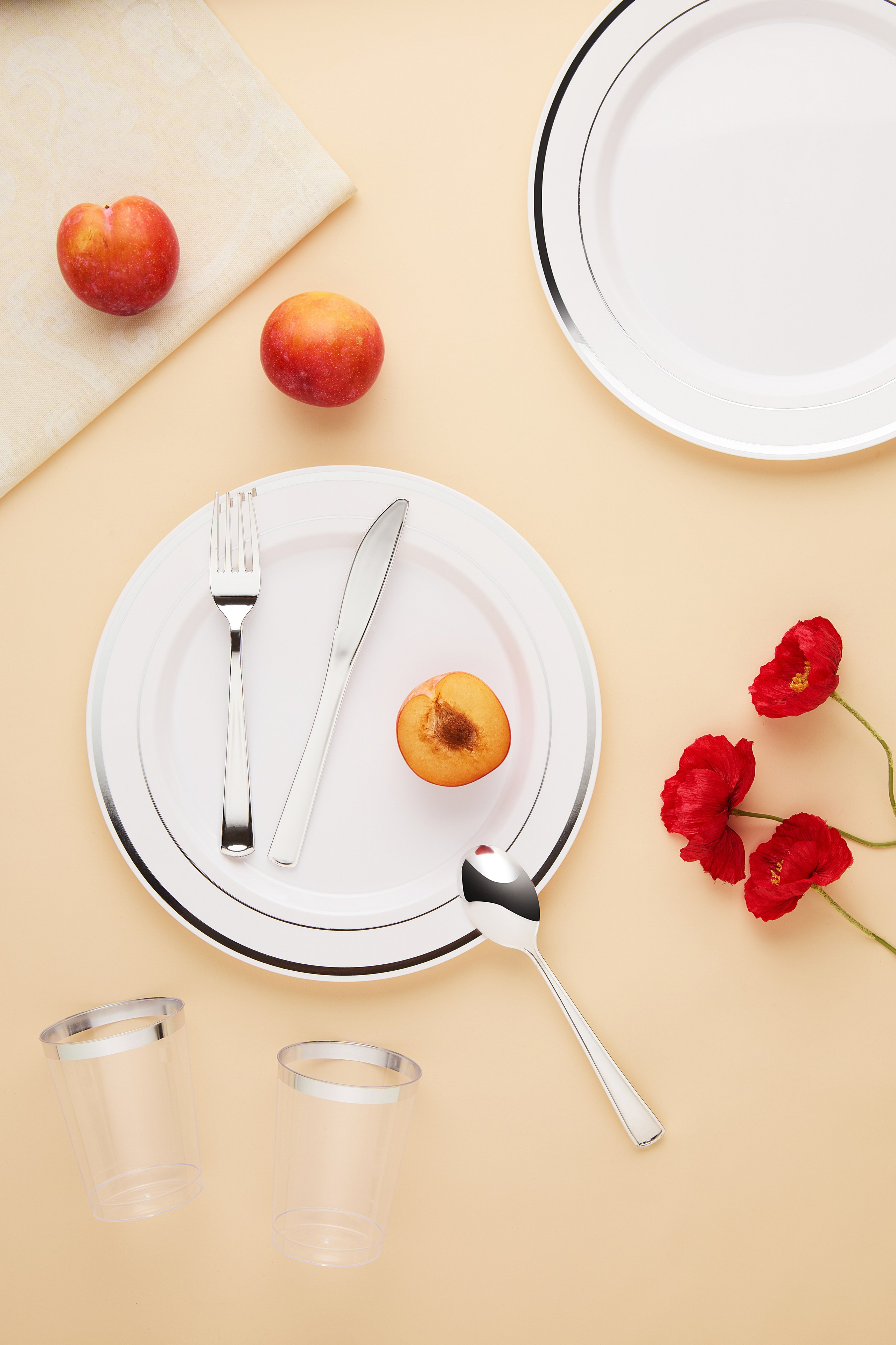 Пластиковая посуда. Сайт о предметной, имиджевой и портретной фотографии, фотограф Фил Киреев