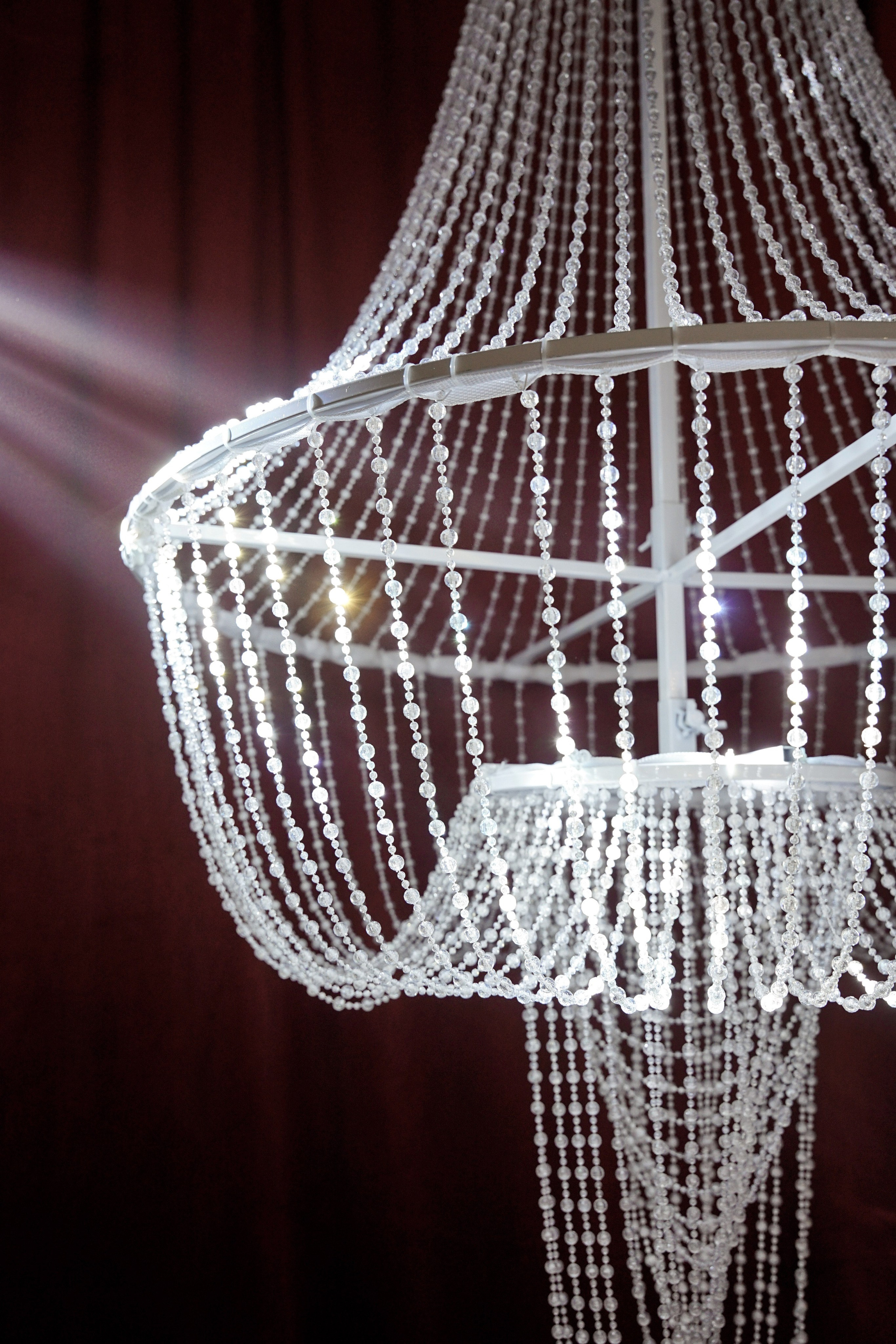 Кристина и Андрей: лавстори в гостинице и динамичный банкет. Фотограф в Иркутске